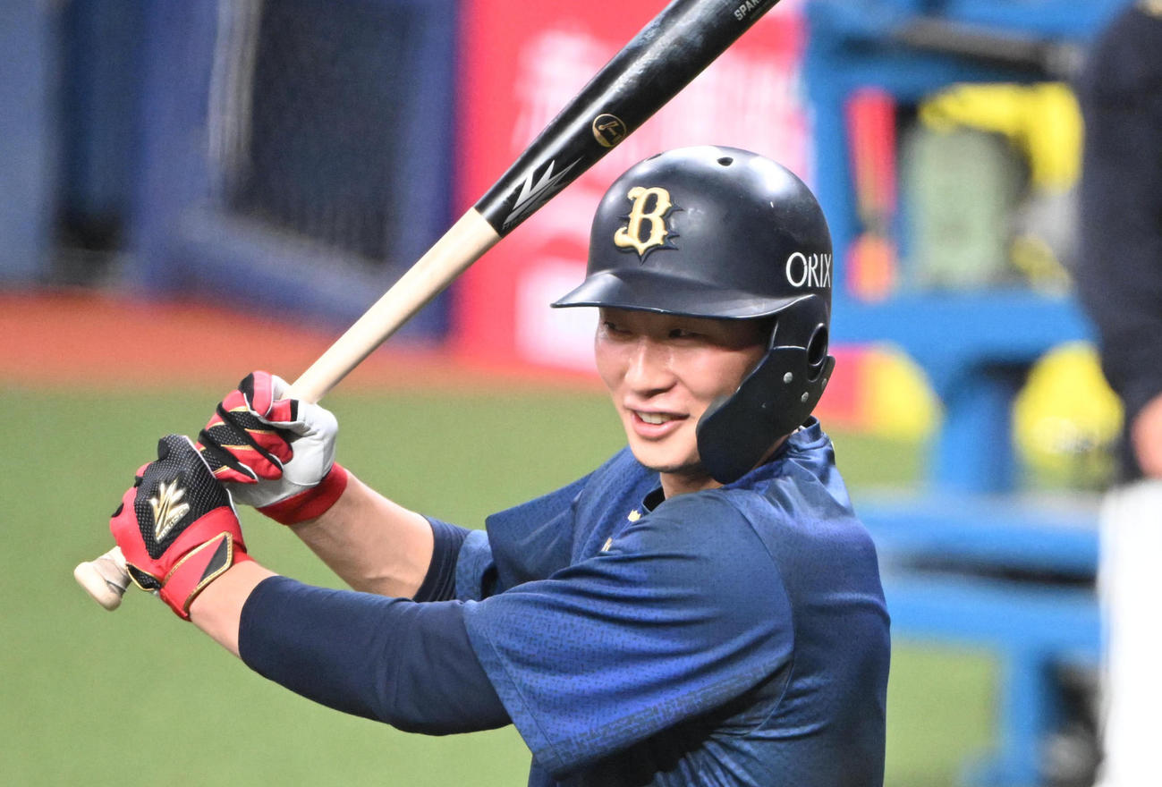 オリックス広岡大志（24年3月撮影）