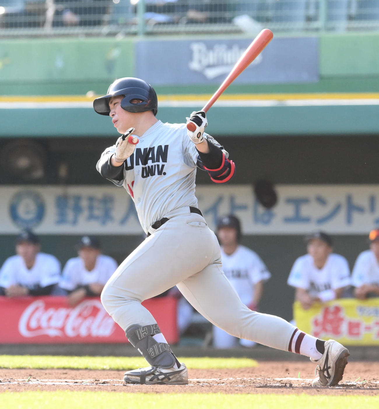 甲南大対大体大　1回表甲南大1死三塁、正重は、左前適時打を放つ（撮影・滝沢美穂子）