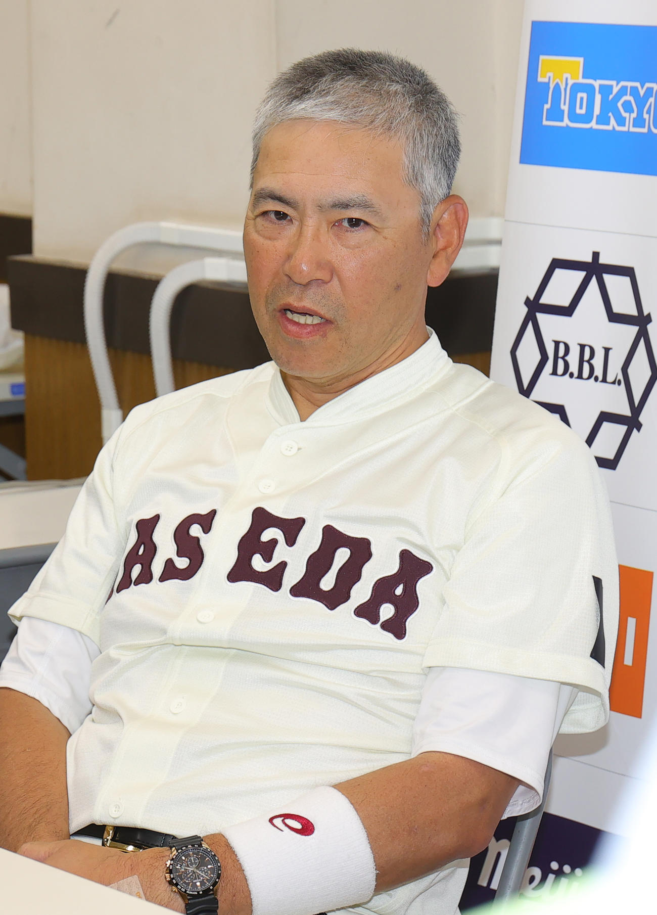 早大対東大　会見する早大・小宮山監督（撮影・野上伸悟）