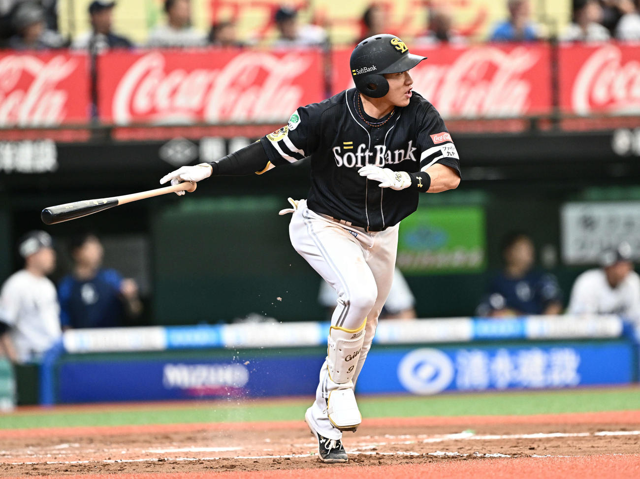 西武対ソフトバンク　7回表ソフトバンク1死満塁、柳田は中前2点適時打を放つ（撮影・滝沢徹郎