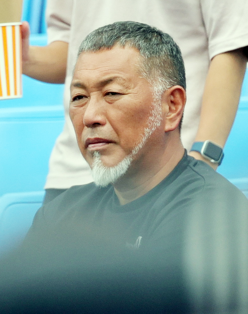 慶大対立大　観戦する清原和博氏（撮影・野上伸悟）