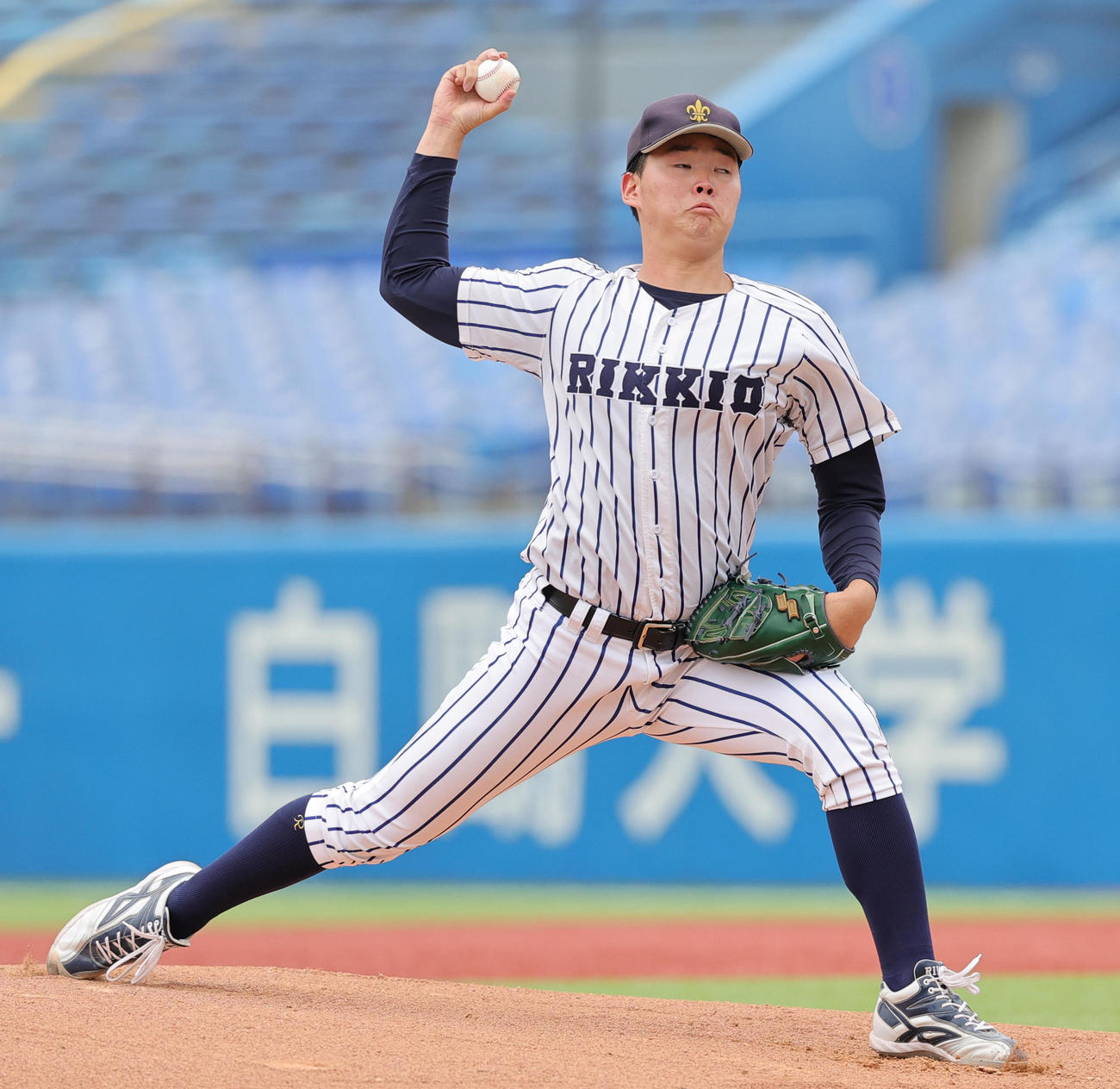 慶大対立大　立大先発の小畠（撮影・野上伸悟）