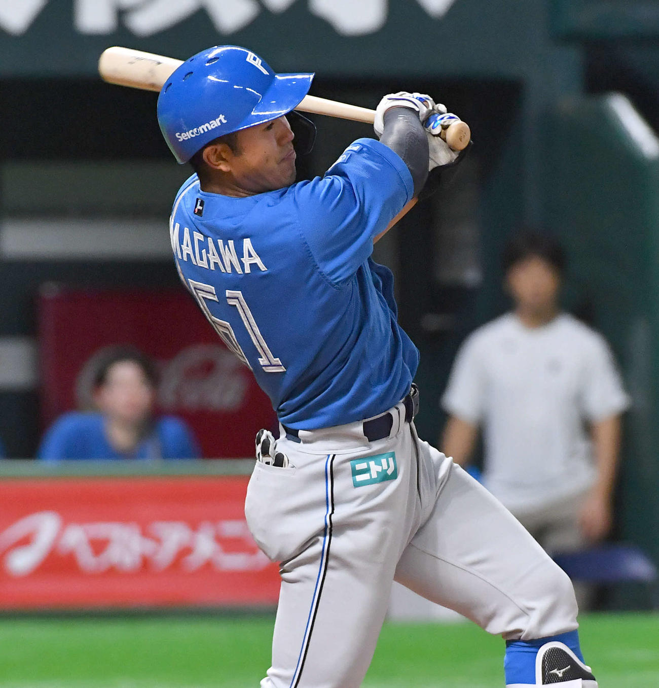 ソフトバンク対日本ハム　7回表日本ハム1死、今川は右前打を放つ（撮影・岩下翔太）