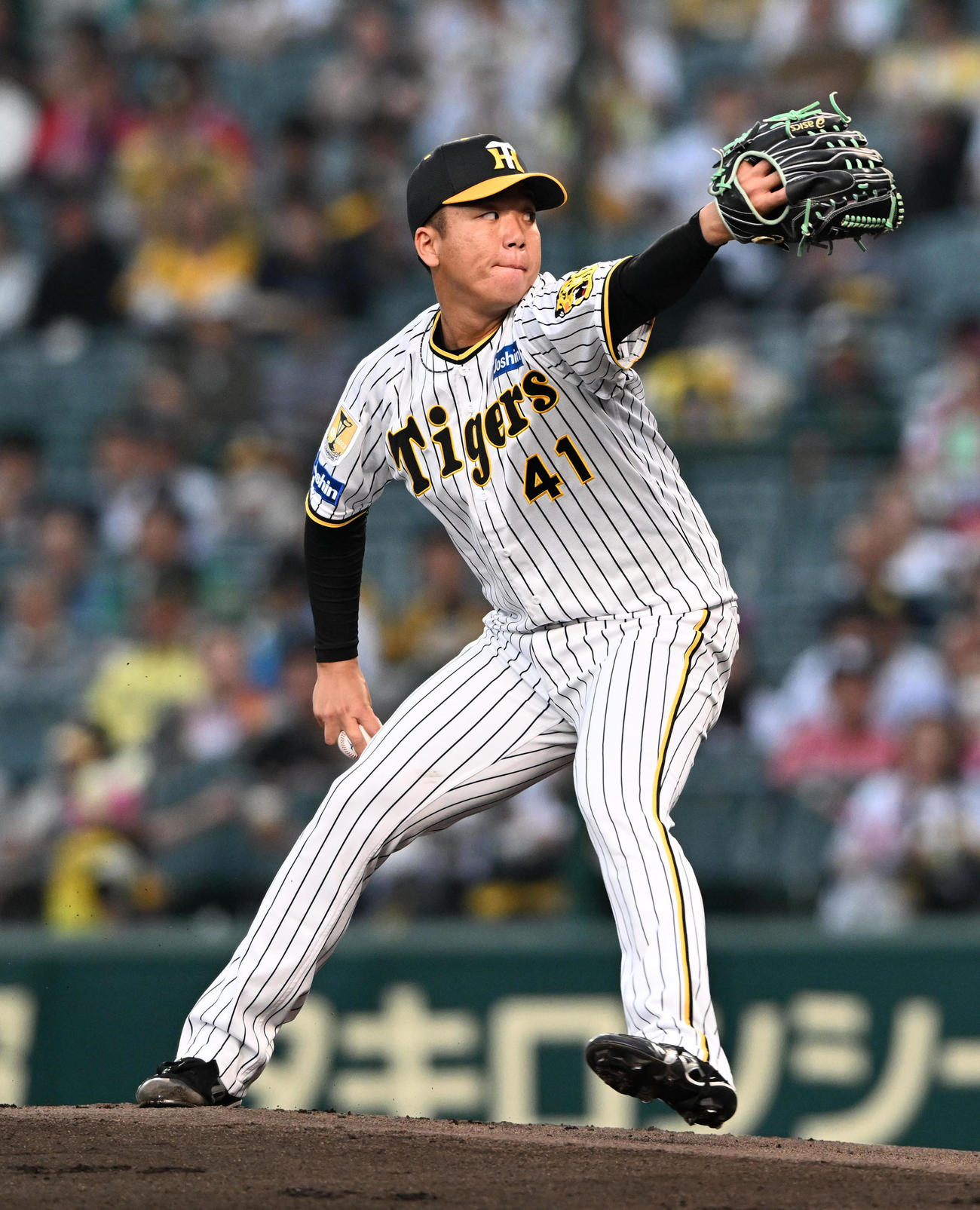 阪神対広島　阪神先発の村上（撮影・前岡正明）