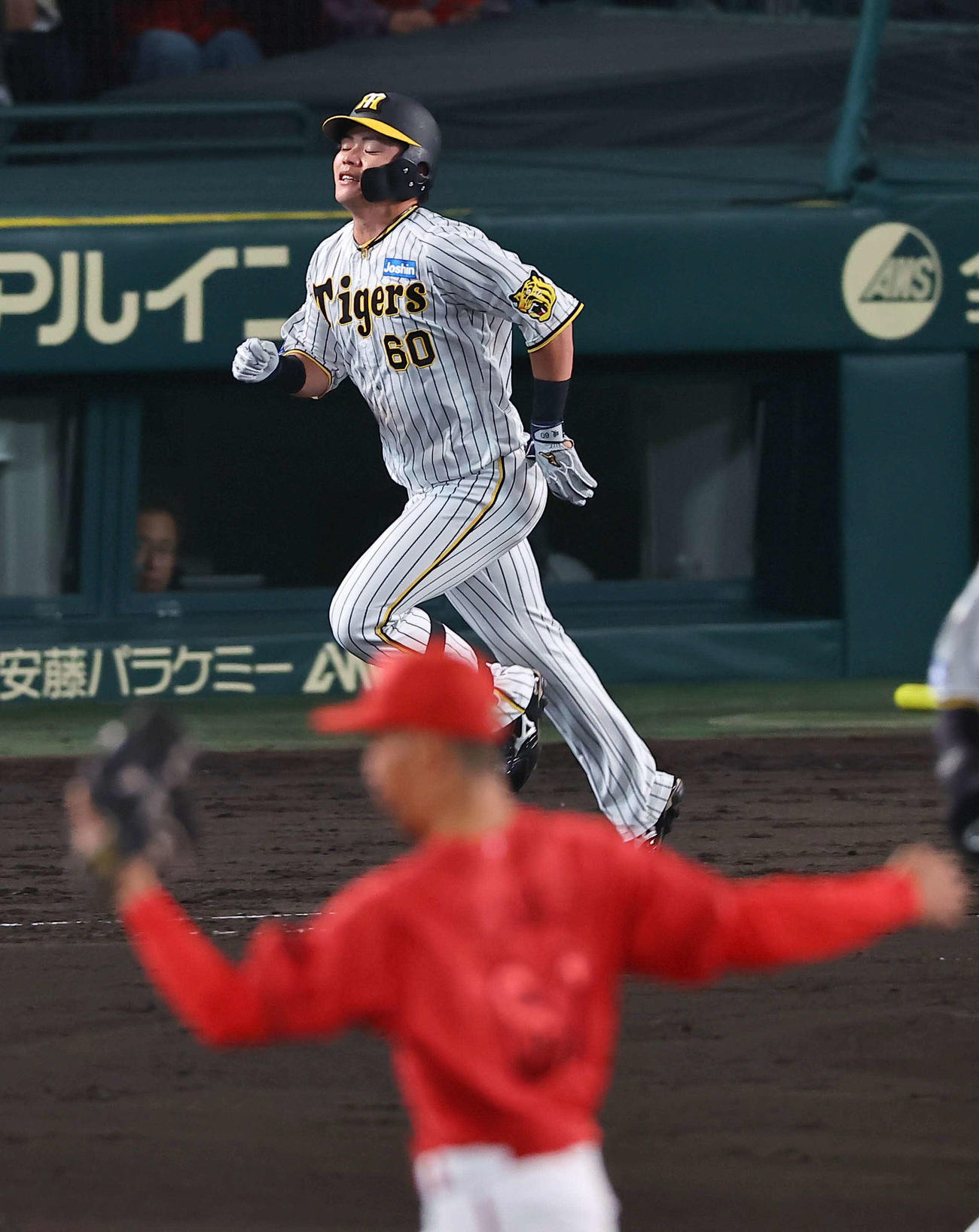 阪神対広島　7回裏阪神2死満塁、小野寺は遊飛に倒れる（撮影・上田博志）