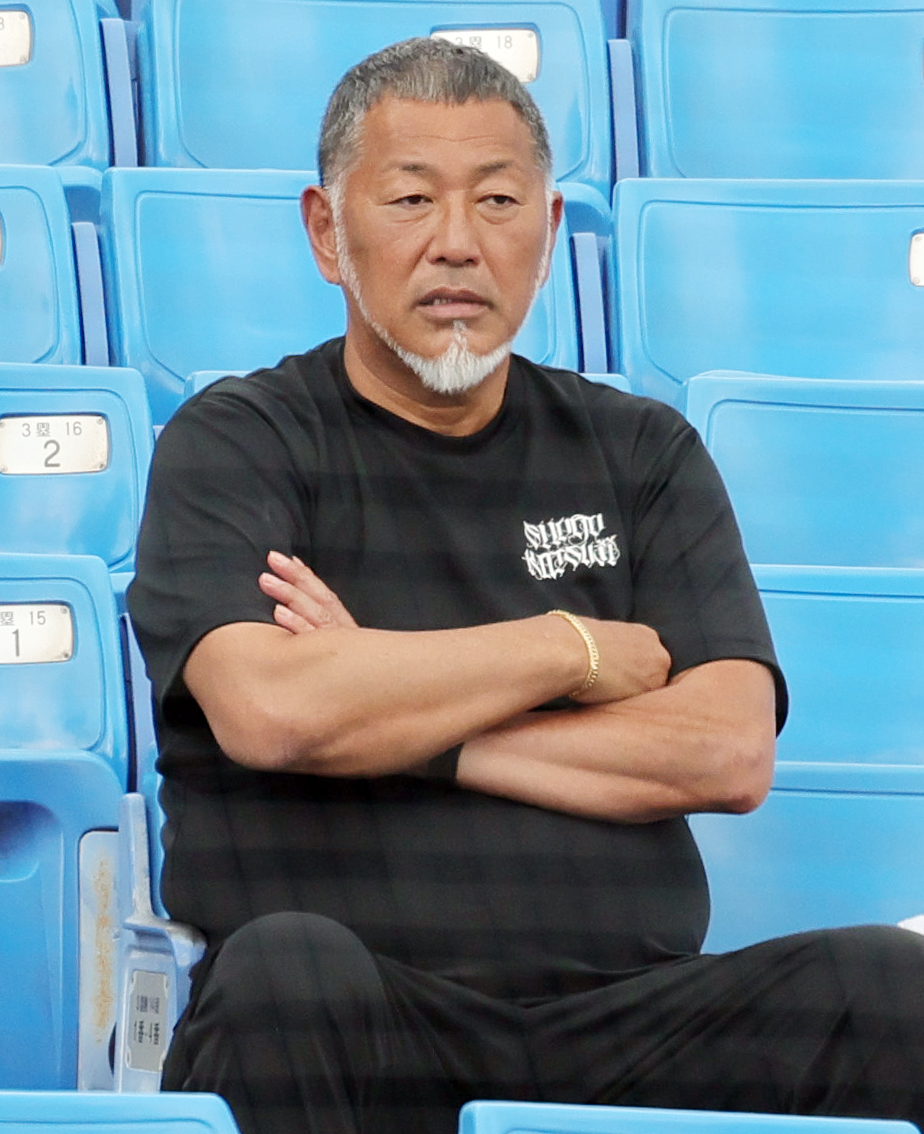 立大対慶大　観戦する清原和博氏（撮影・野上伸悟）