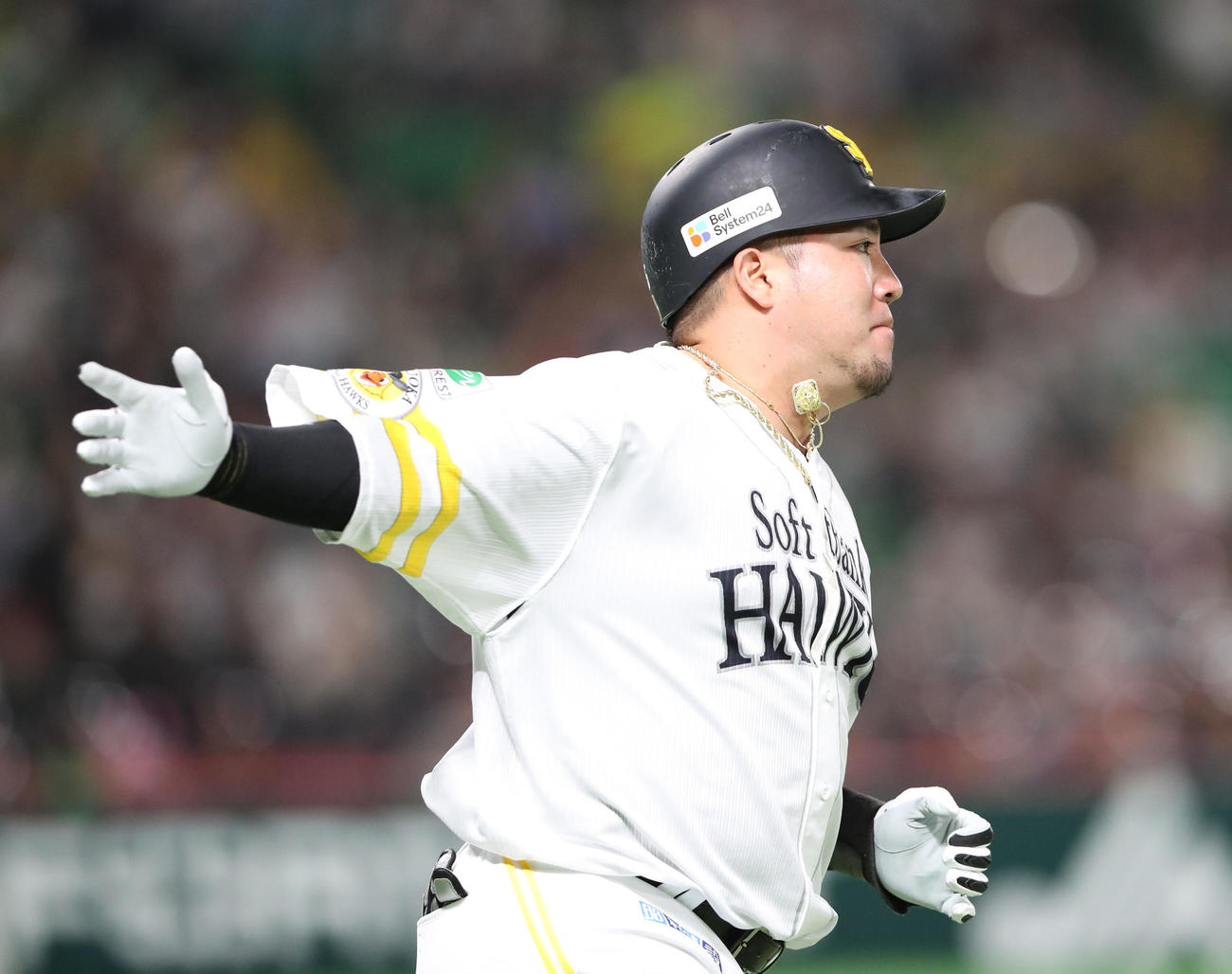 ソフトバンク対日本ハム　1回裏ソフトバンク2死三塁、山川は右前に同点適時打を放つ（撮影・梅根麻紀）