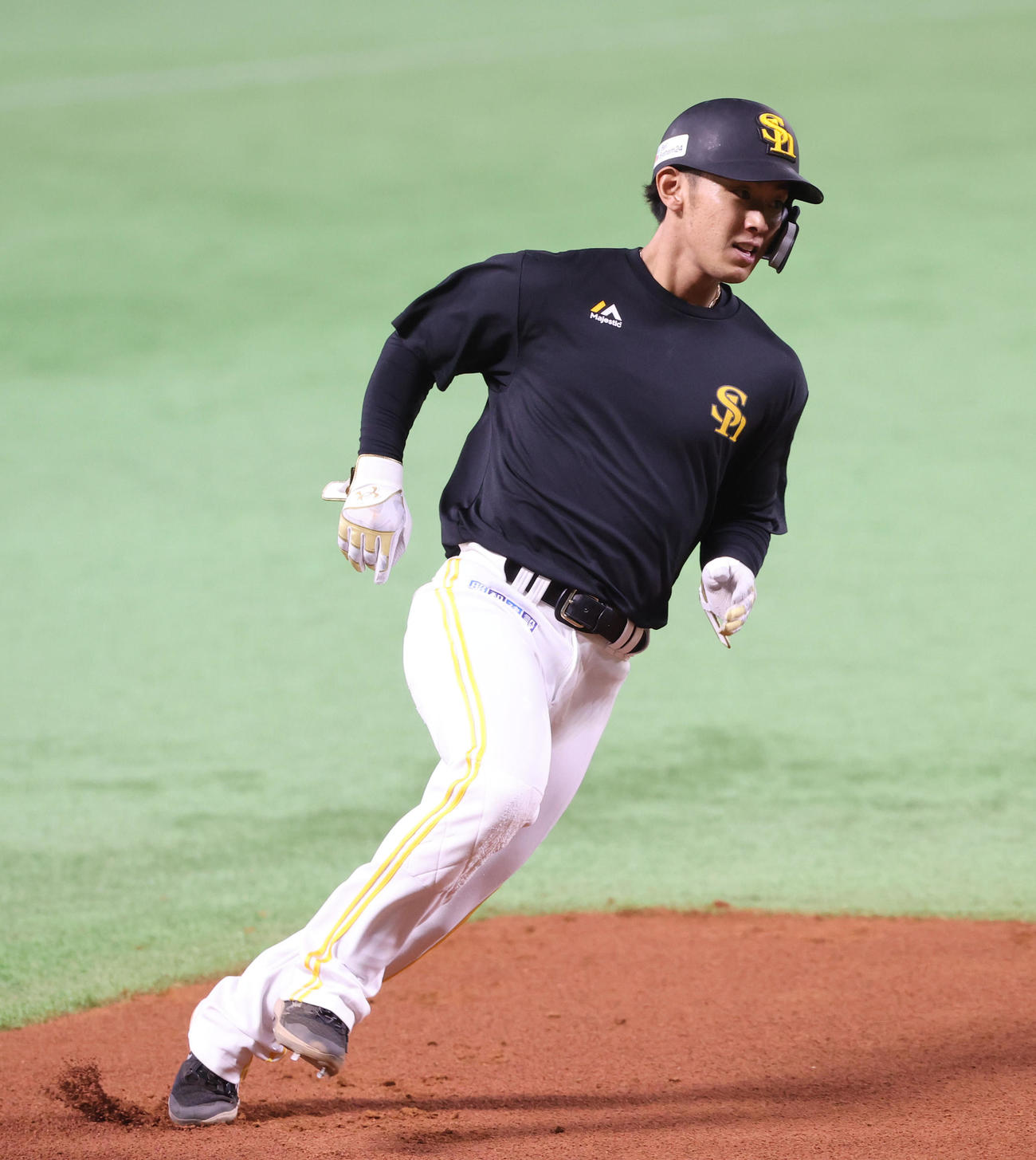 ソフトバンク今宮健太（2024年5月8日撮影）