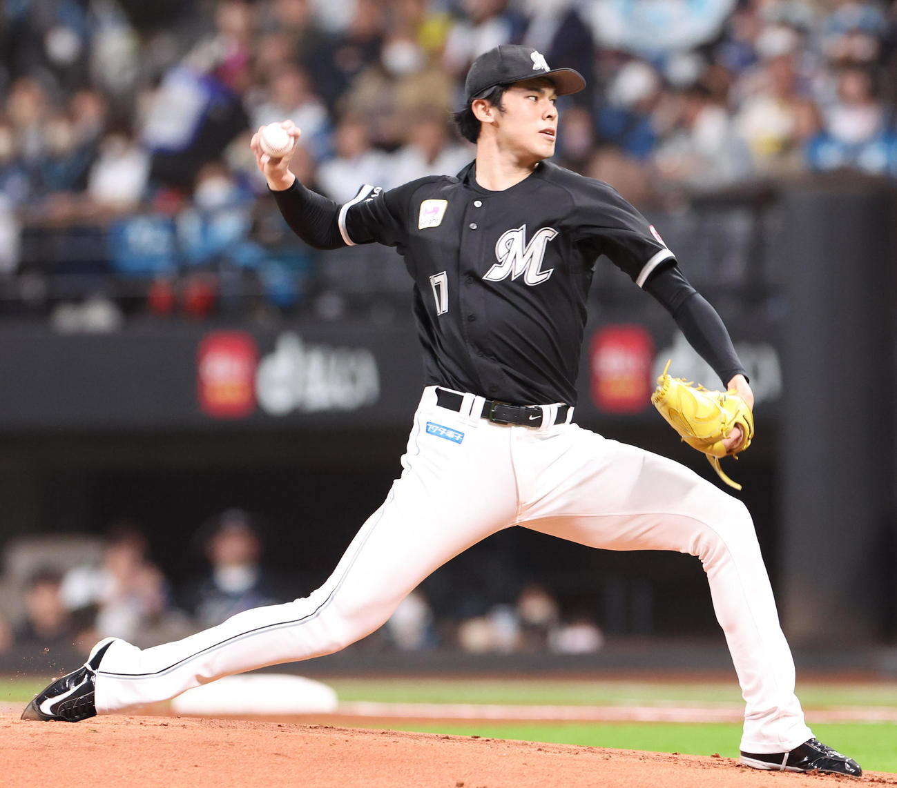 日本ハム対ロッテ　ロッテ先発の佐々木（撮影・佐藤翔太）