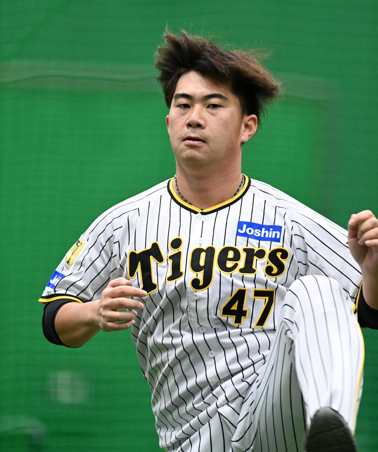 練習で軽快な動きを見せる桐敷（撮影・前岡正明）