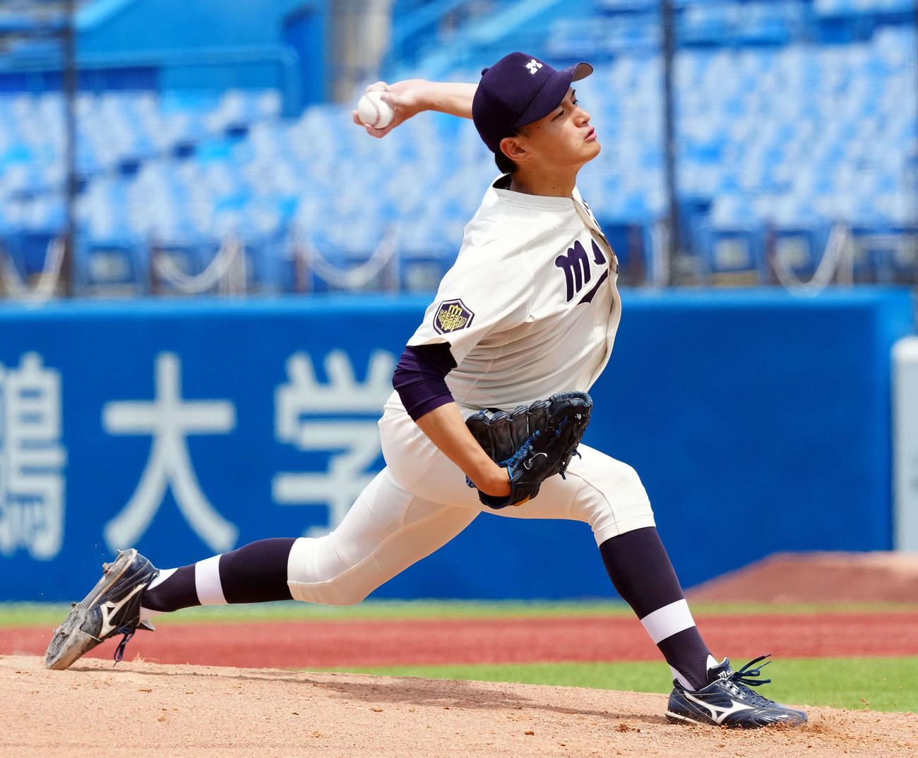 立大対明大　初勝利を飾った明大・毛利（撮影・たえ見朱実）
