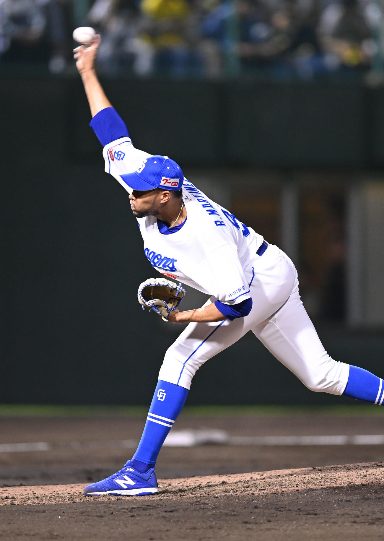中日対阪神　9回表、中日3番手で登板するマルティネス（撮影・森本幸一）