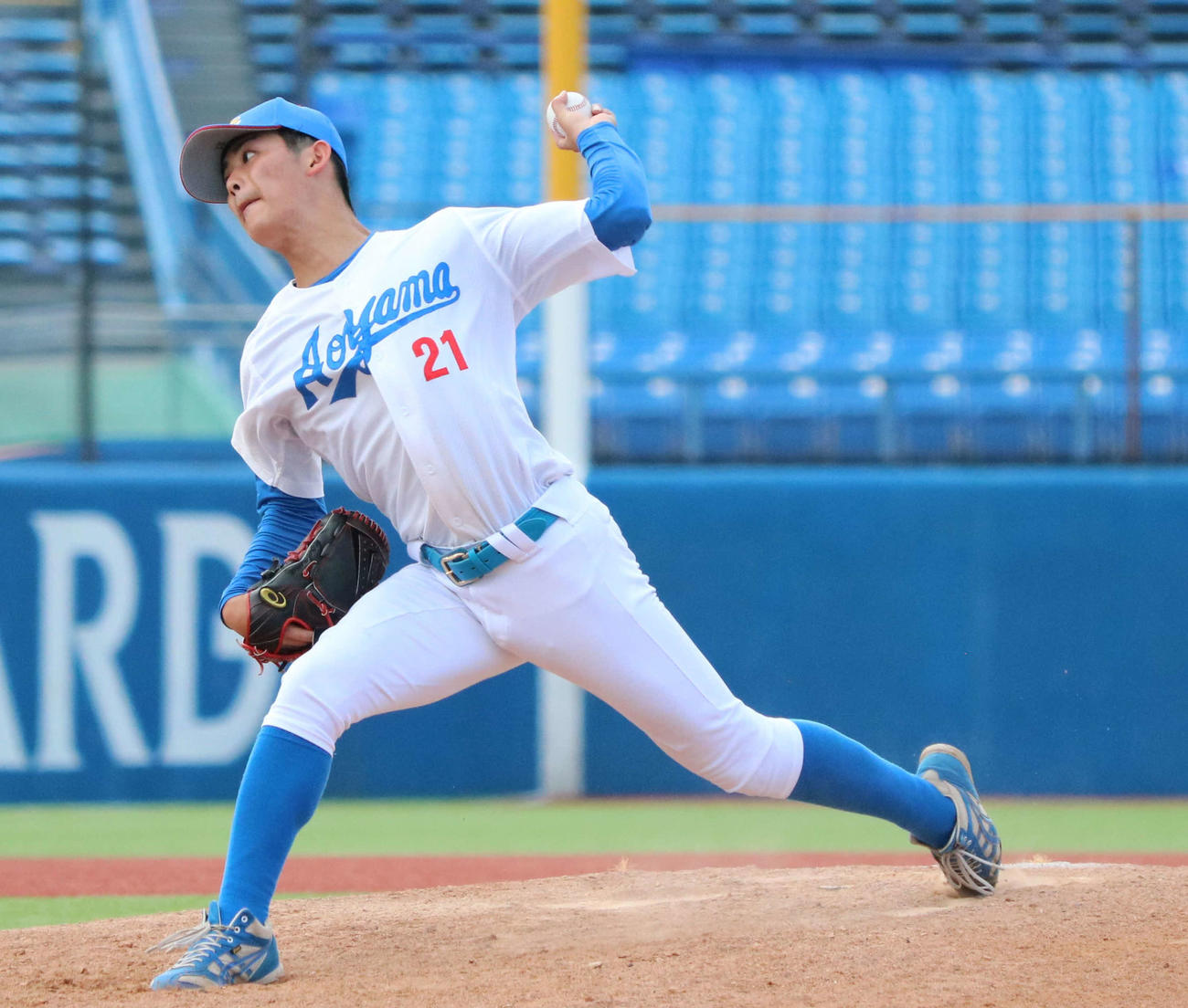 青学大対日大　4安打完封勝利の好投を見せた青学大・児玉（撮影・塚本光）