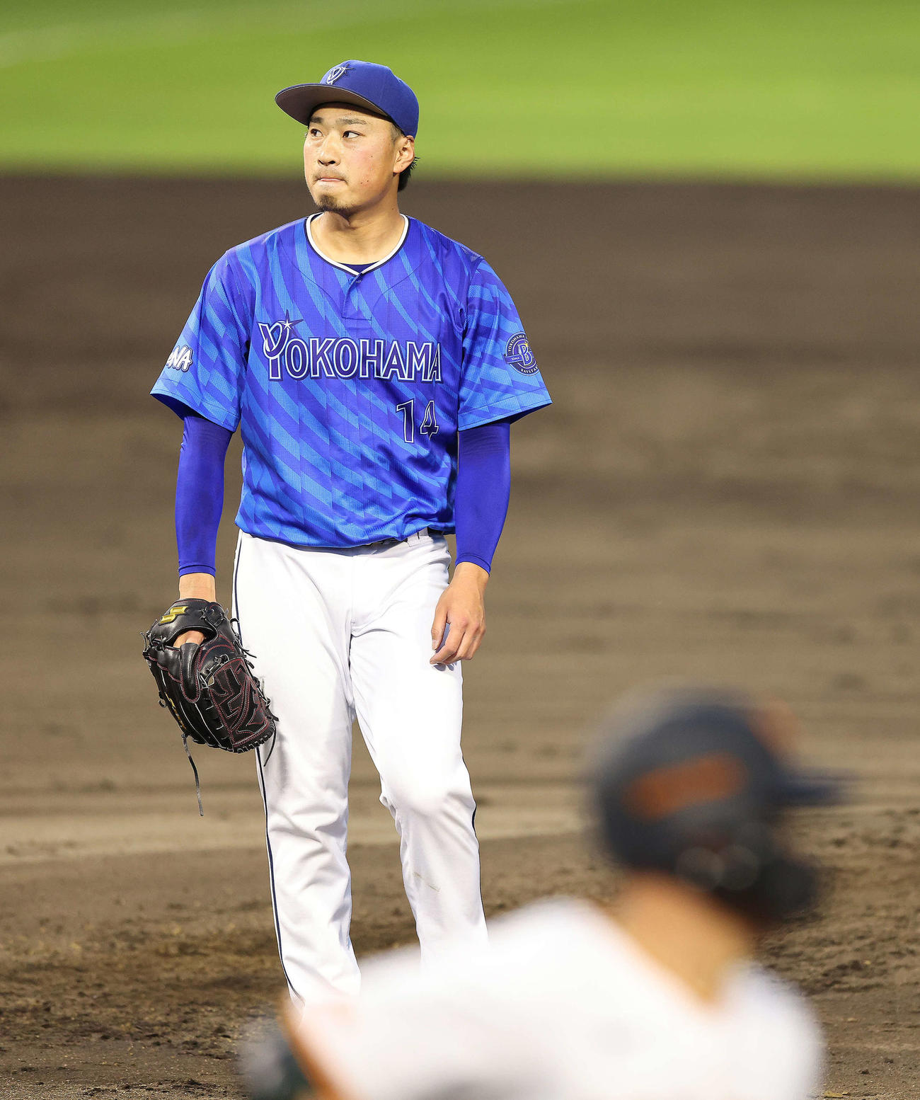 巨人対DeNA 3回裏巨人1死三塁、吉川に右前適時打を浴びる石田健（撮影・河田真司）
