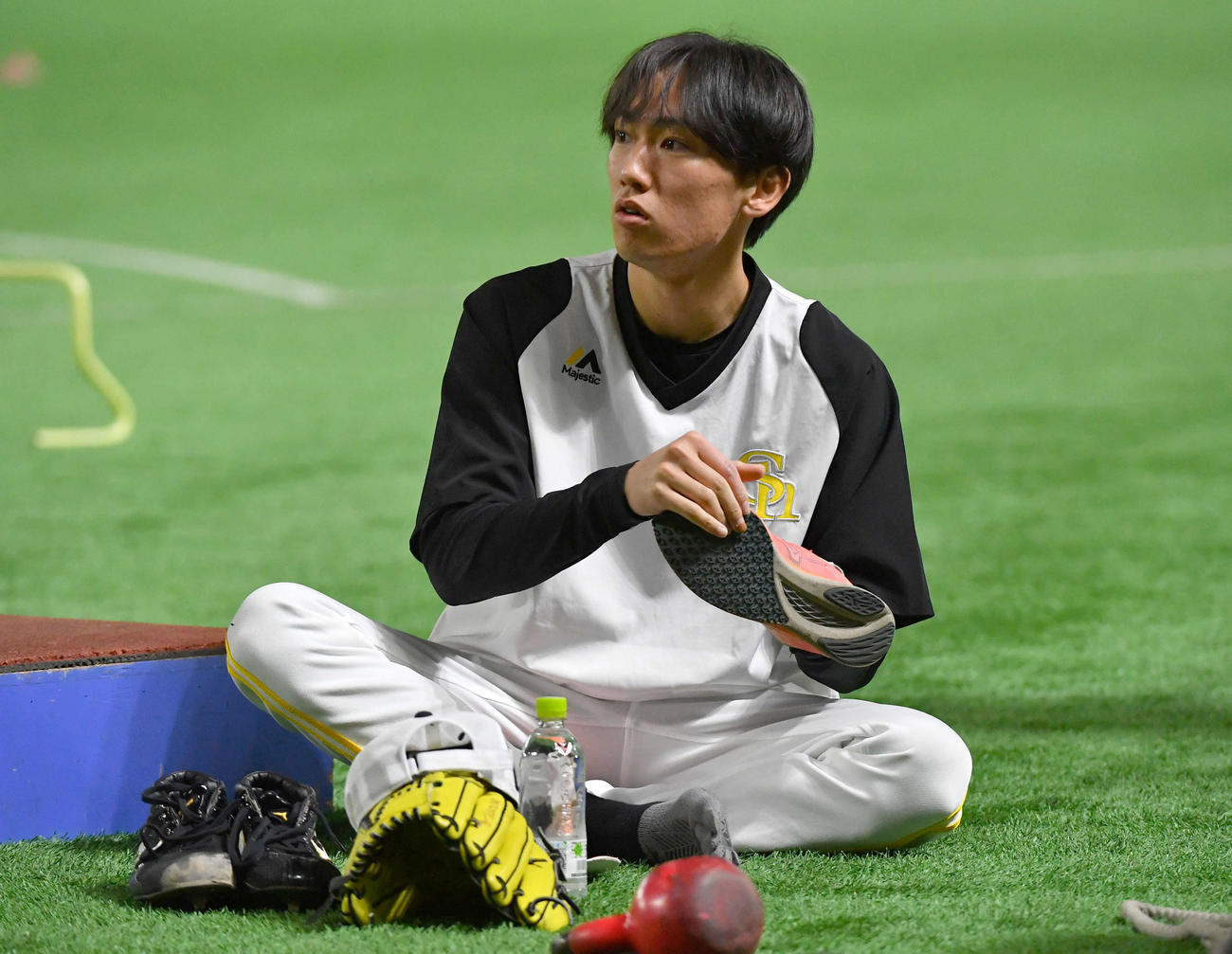練習準備をする大津（撮影・岩下翔太）