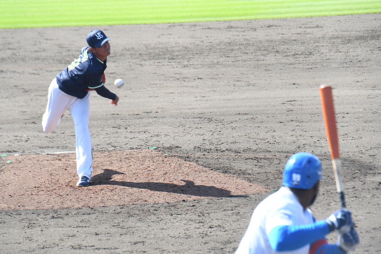 日本ハムレ・イエスに投げ込むヤクルト奥川恭