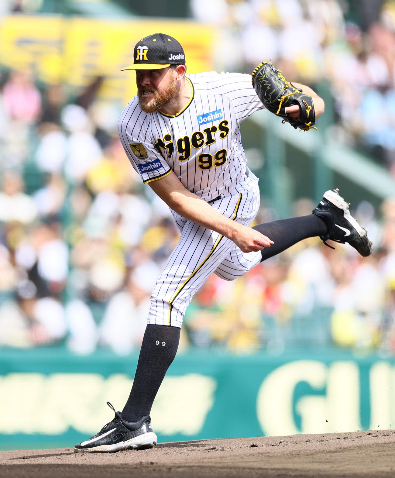 阪神対ヤクルト　阪神先発のビーズリー（撮影・上山淳一）