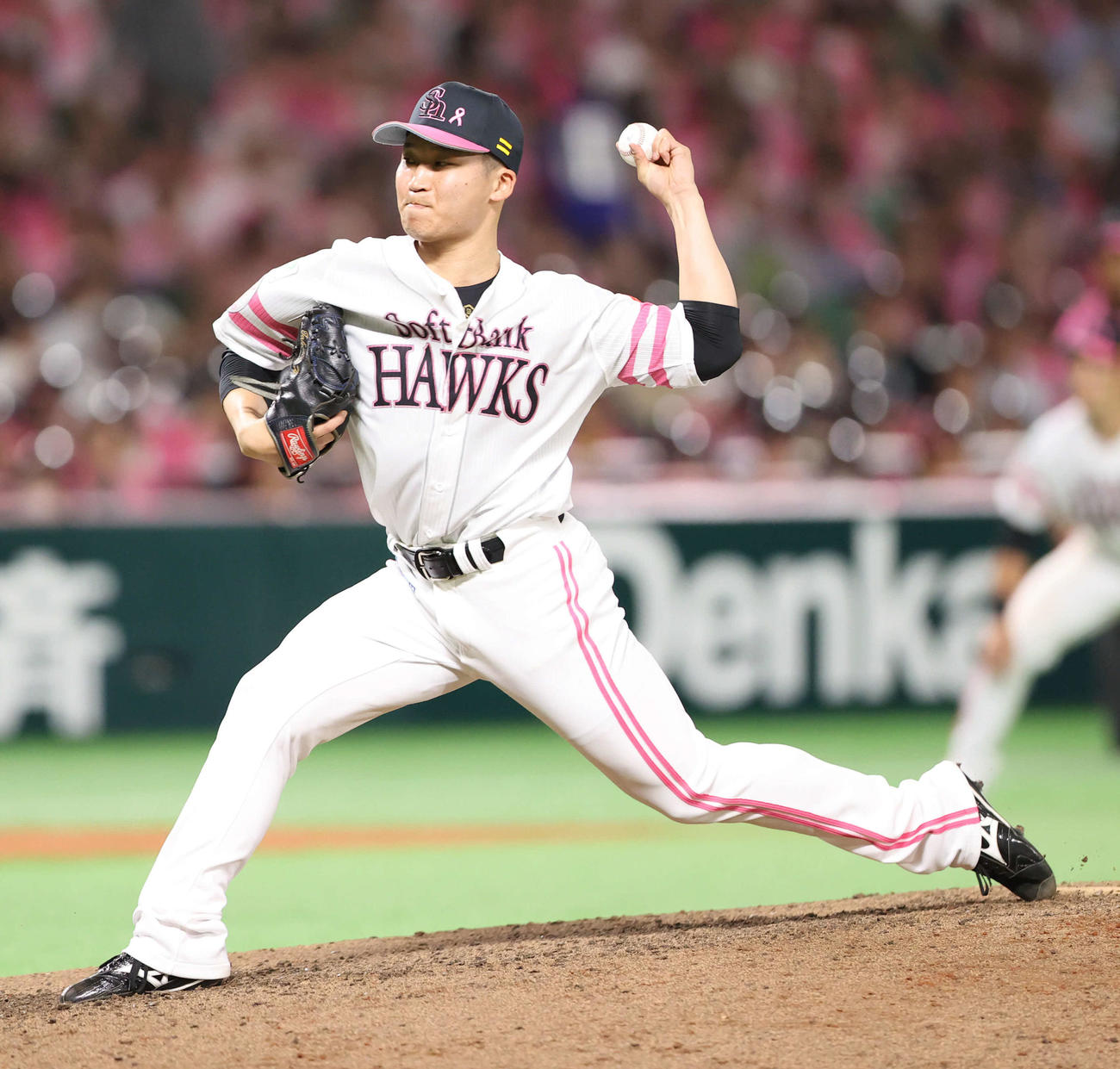 ソフトバンク対西武　8回に登板した長谷川（撮影・梅根麻紀）