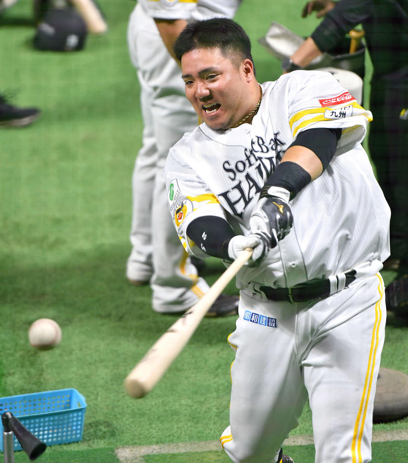 打撃練習を行う山川（撮影・岩下翔太）