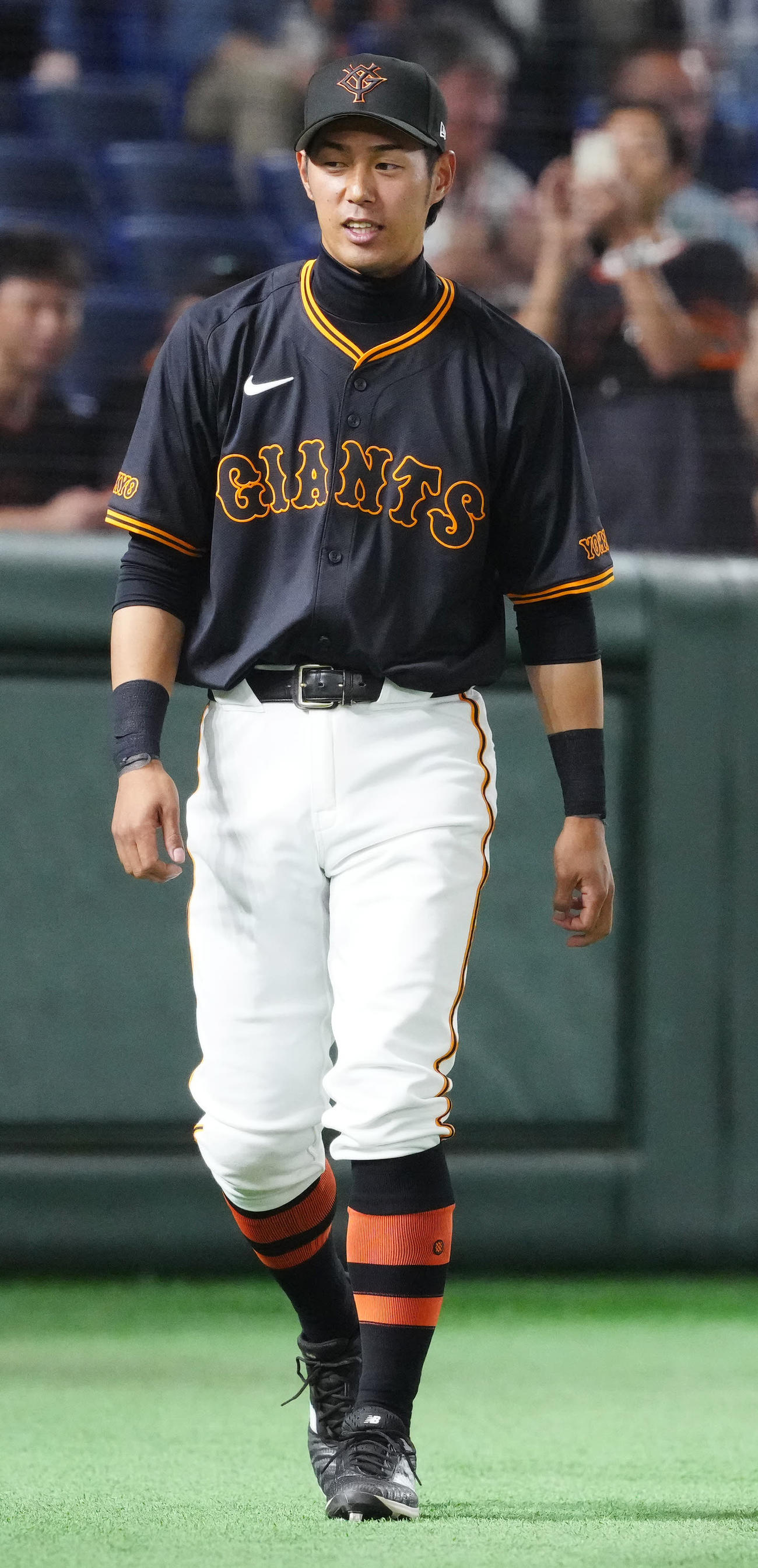 巨人対中日　試合前練習に臨む巨人立岡（撮影・江口和貴）