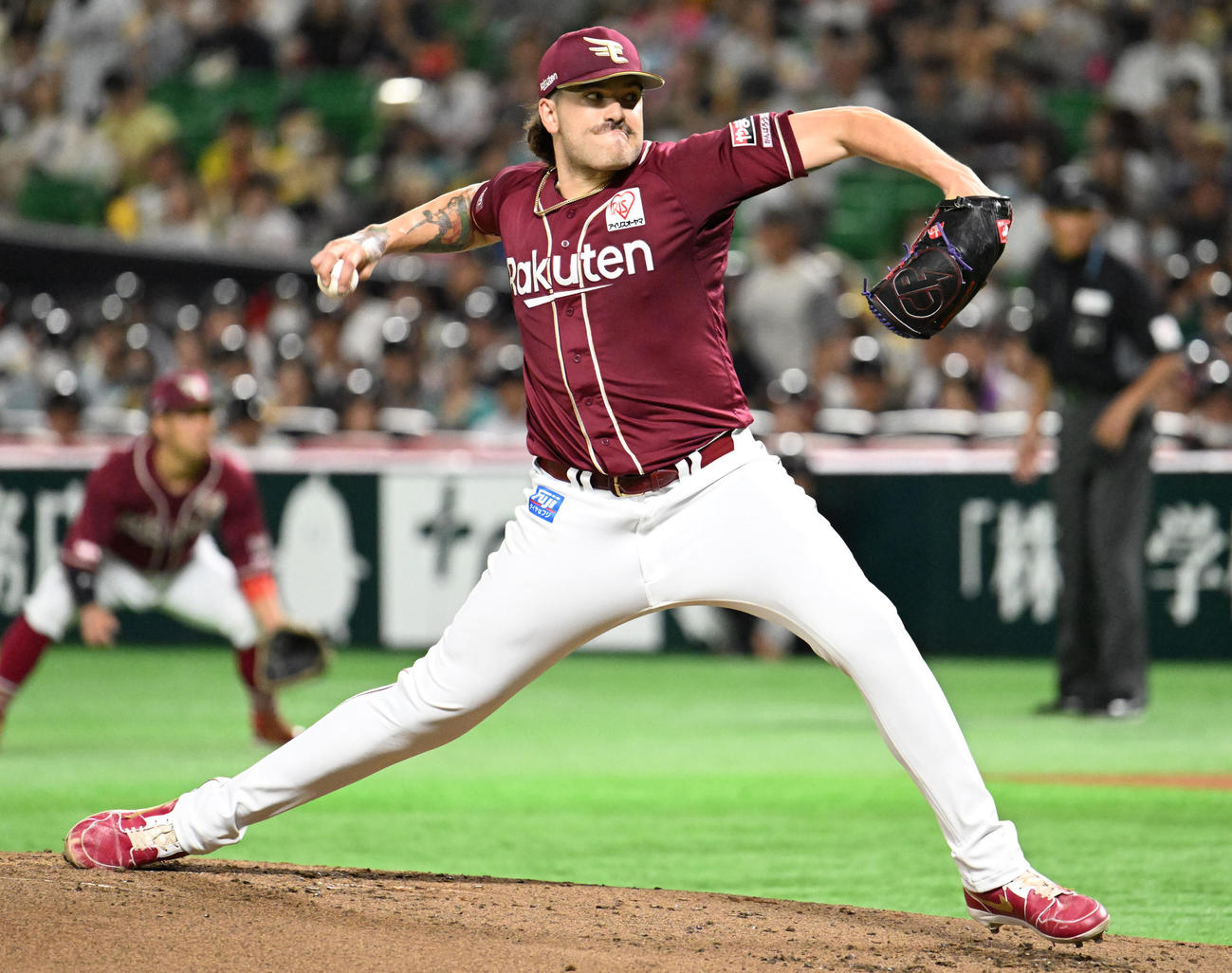 ソフトバンク対楽天　楽天先発ポンセ（撮影・林敢治）