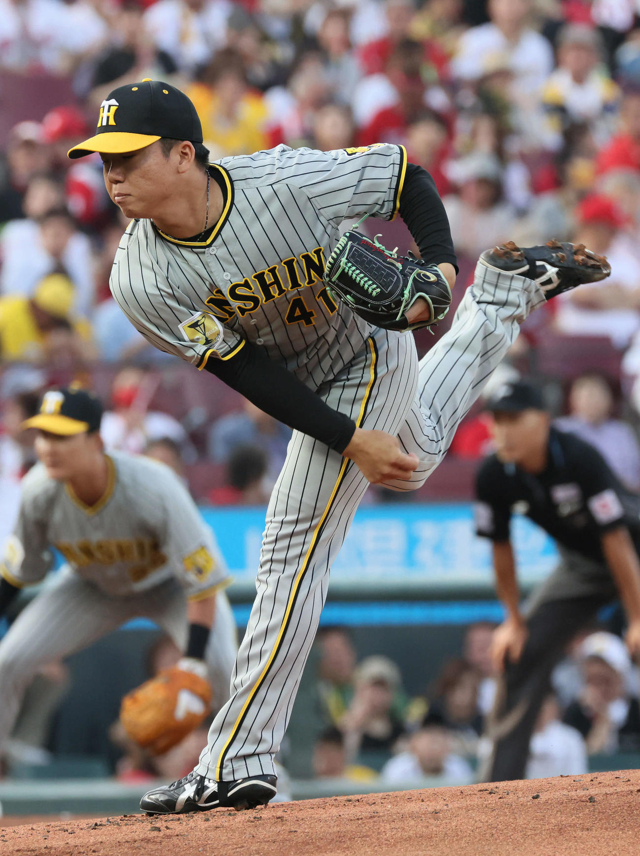 広島対阪神　阪神先発の村上（撮影・加藤孝規）
