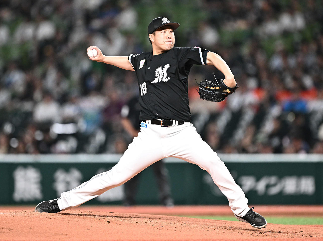西武対ロッテ　ロッテ先発の西野（撮影・滝沢徹郎）