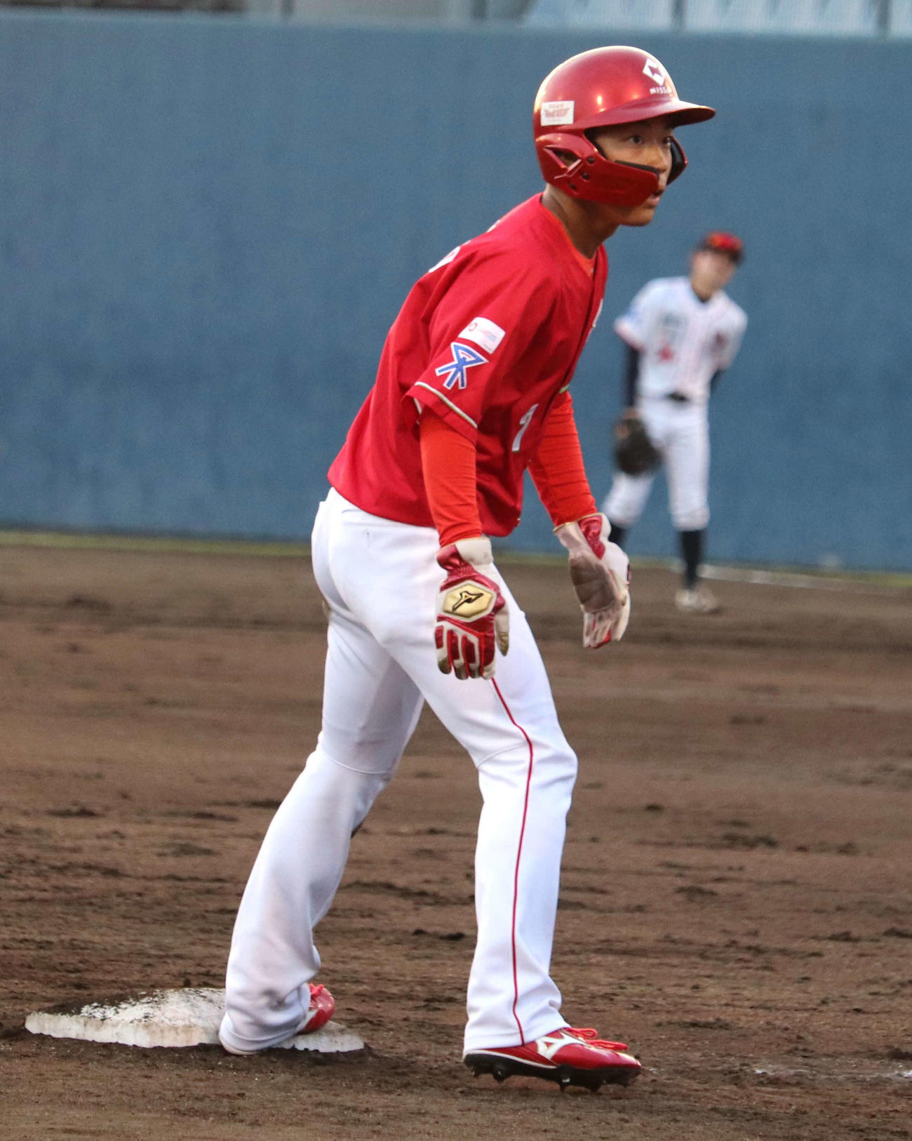 都市対抗二次予選のOBC高島戦で4回2死二塁から三盗に成功した、日本生命の松本渉外野手（23＝東洋大）