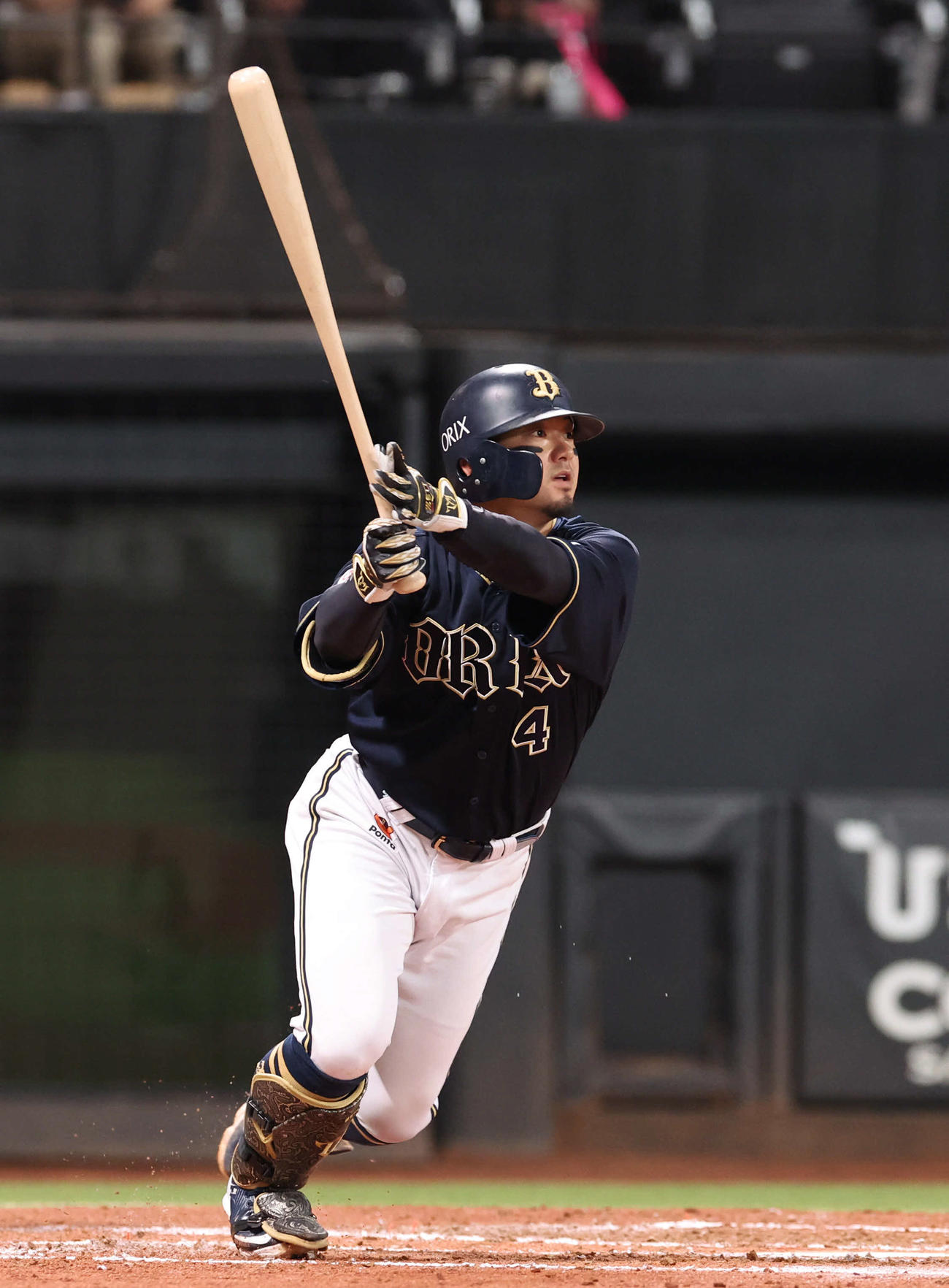日本ハム対オリックス　2回表オリックス1死満塁、森は右前適時打を放つ（撮影・佐藤翔太）