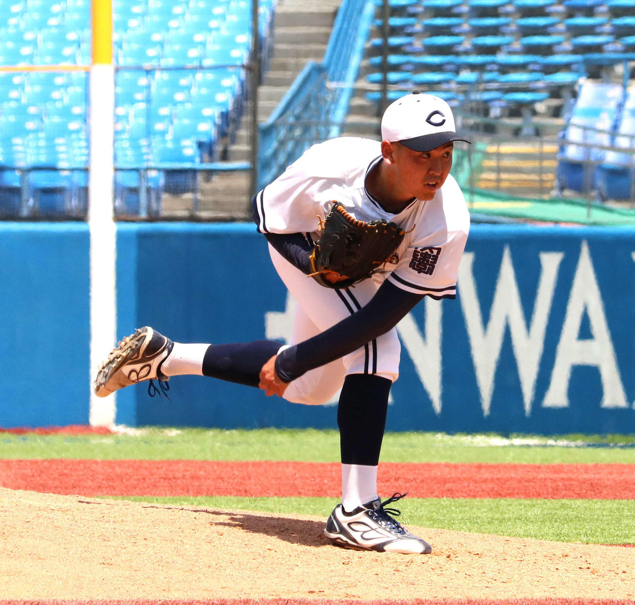 中大対青学大　中大の2番手で登板した今村（撮影・深田雄智）