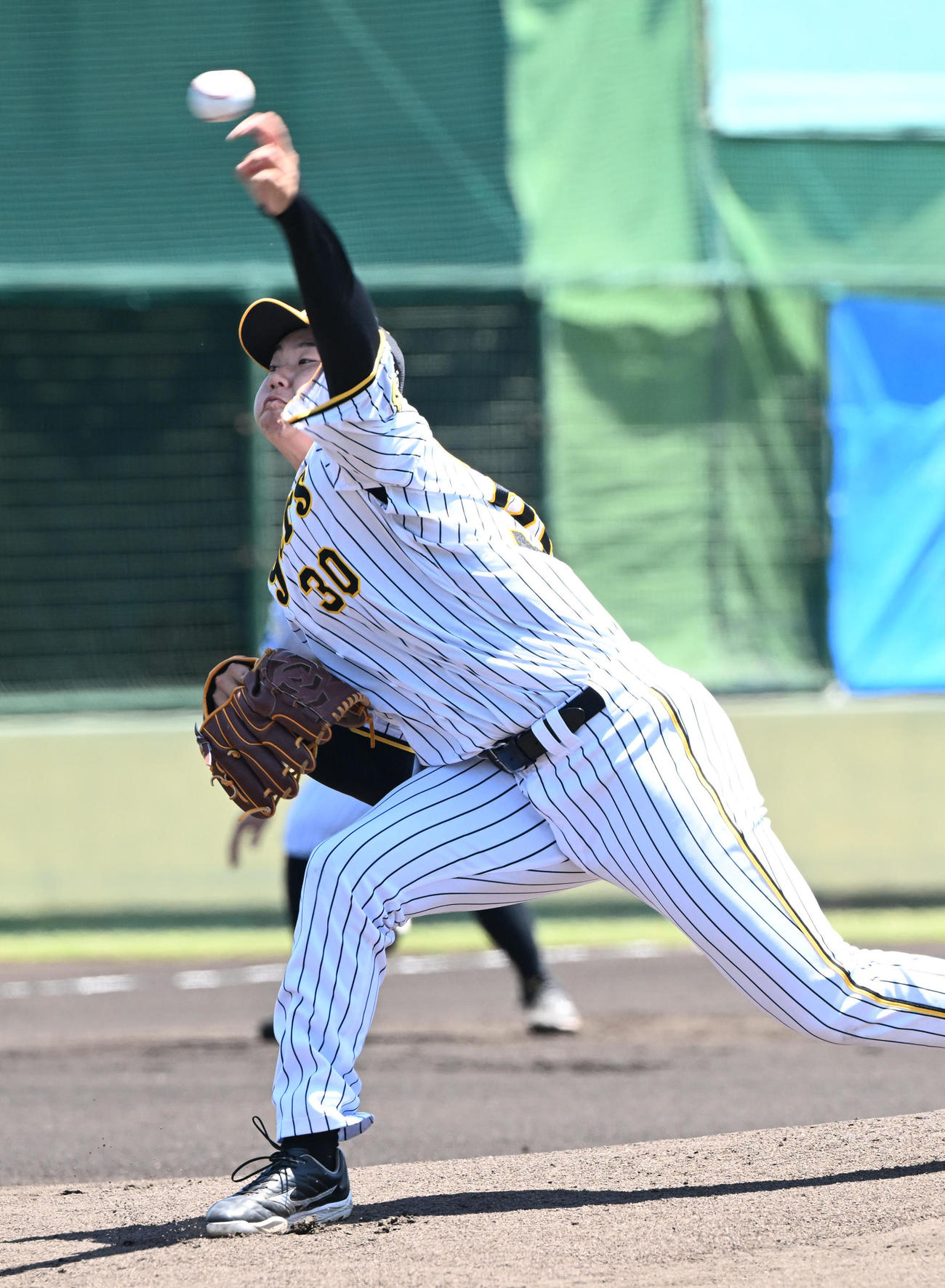 2軍阪神対オリックス　先発し力投する阪神門別啓人（撮影・和賀正仁）