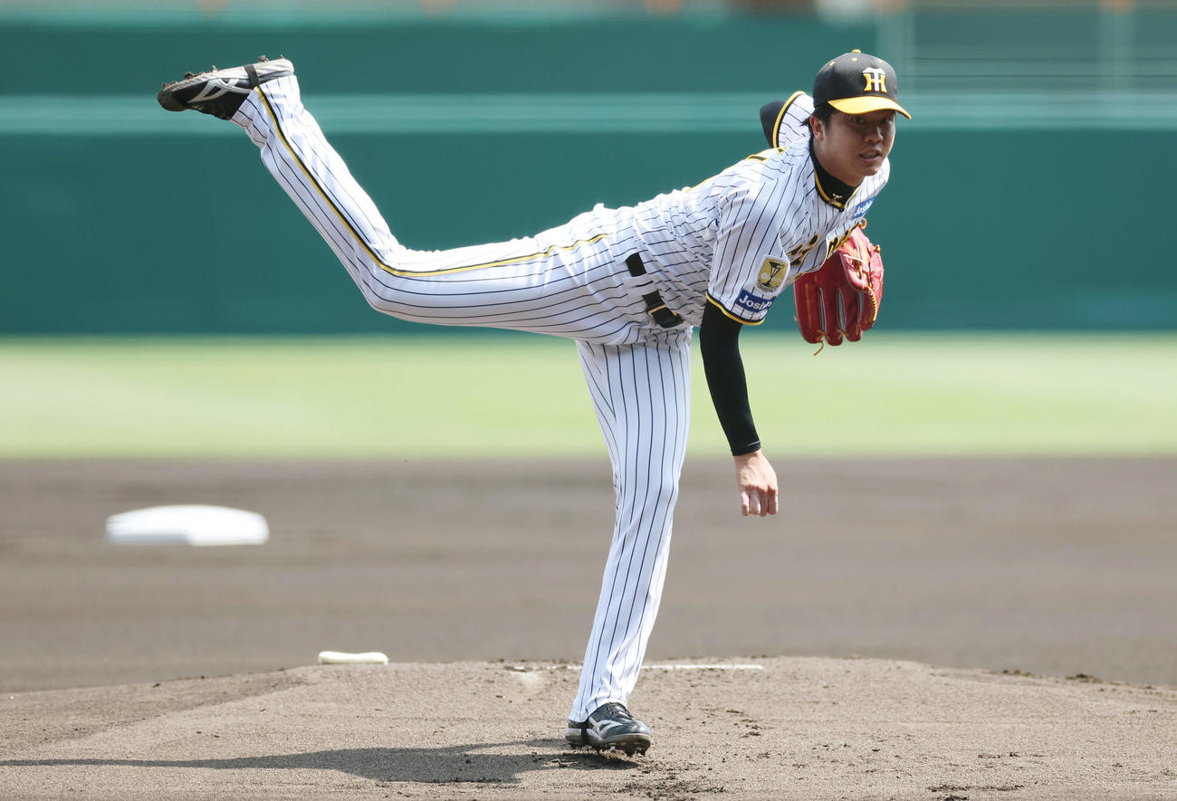 阪神対巨人　力投する阪神先発の才木（撮影・前田充）