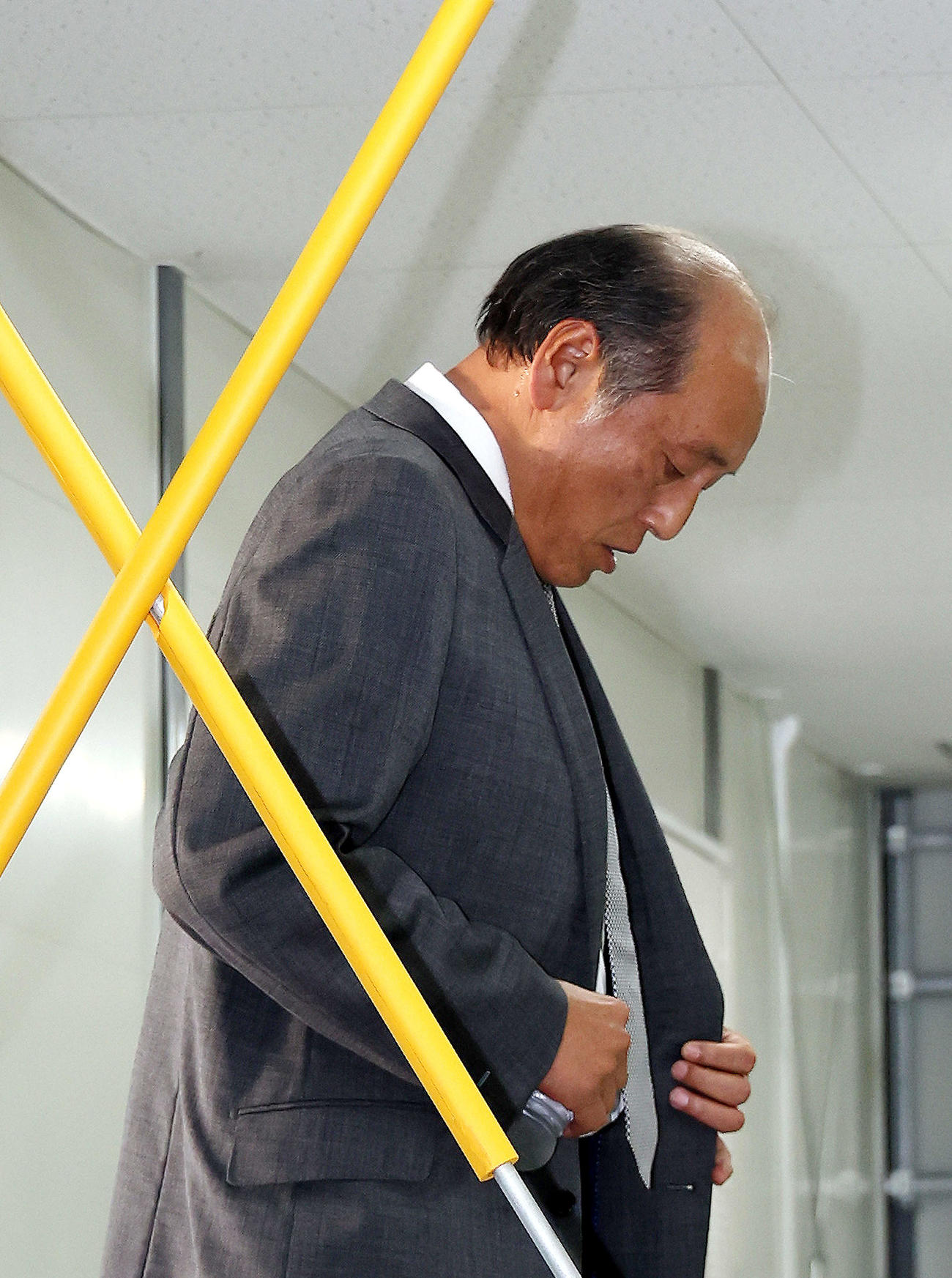 会見に臨む西武渡辺GM（撮影・河田真司）