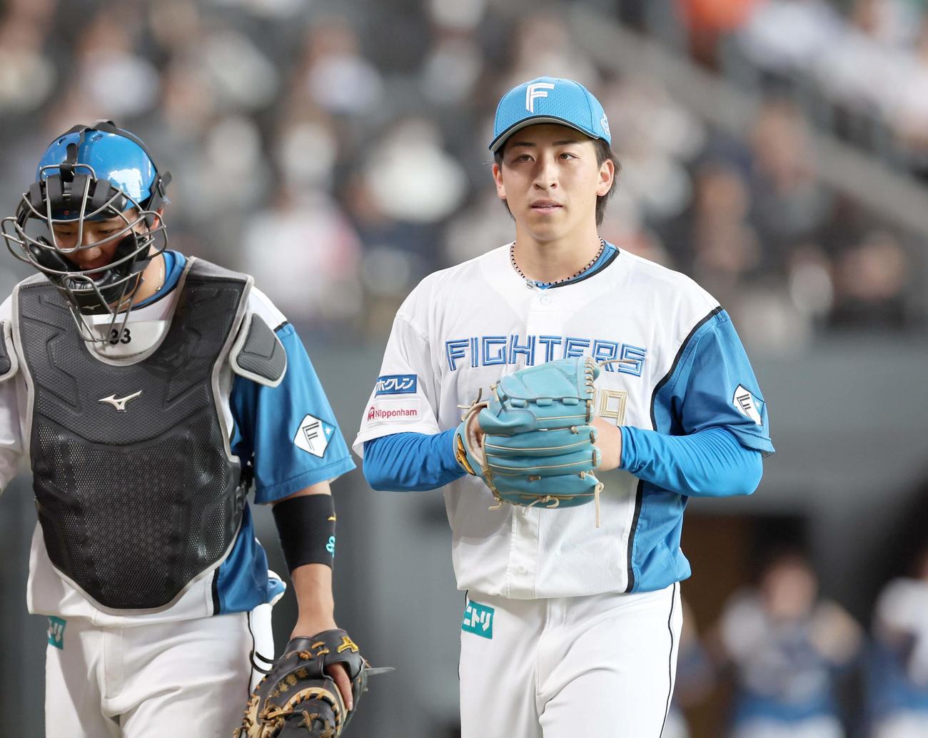 イースタン・リーグ　日本ハム対巨人　3回表、打者を3人で抑える細野（撮影・黒川智章）