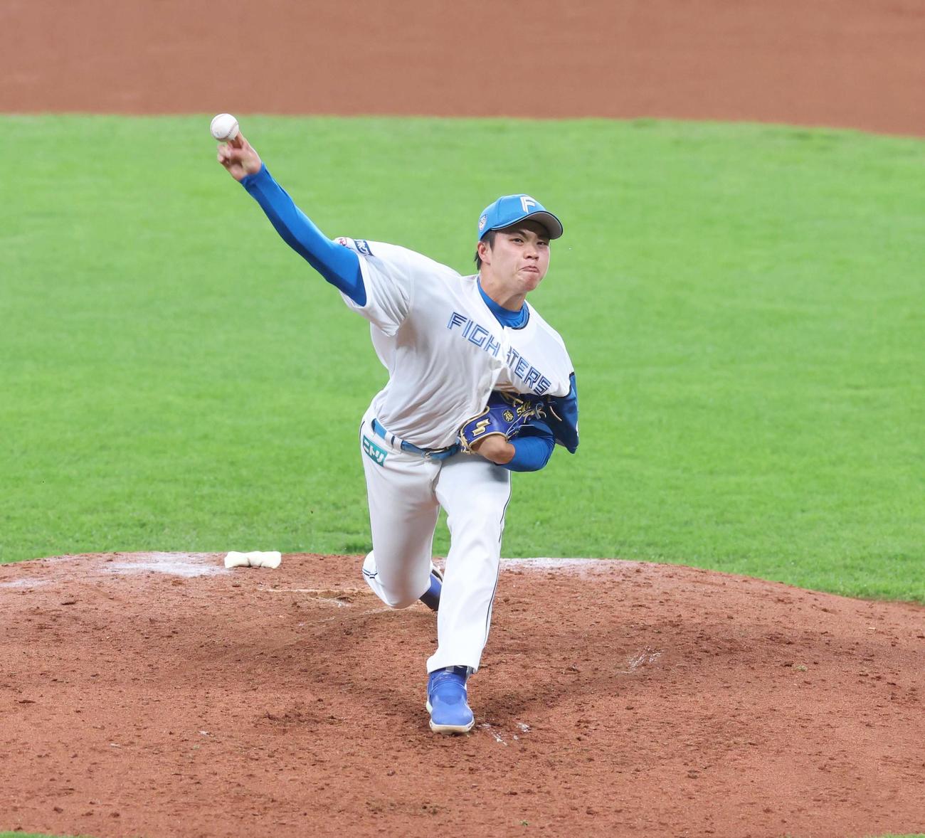 イースタン・リーグ　日本ハム対巨人　2回を投げ無安打に抑える孫易磊（撮影・黒川智章）