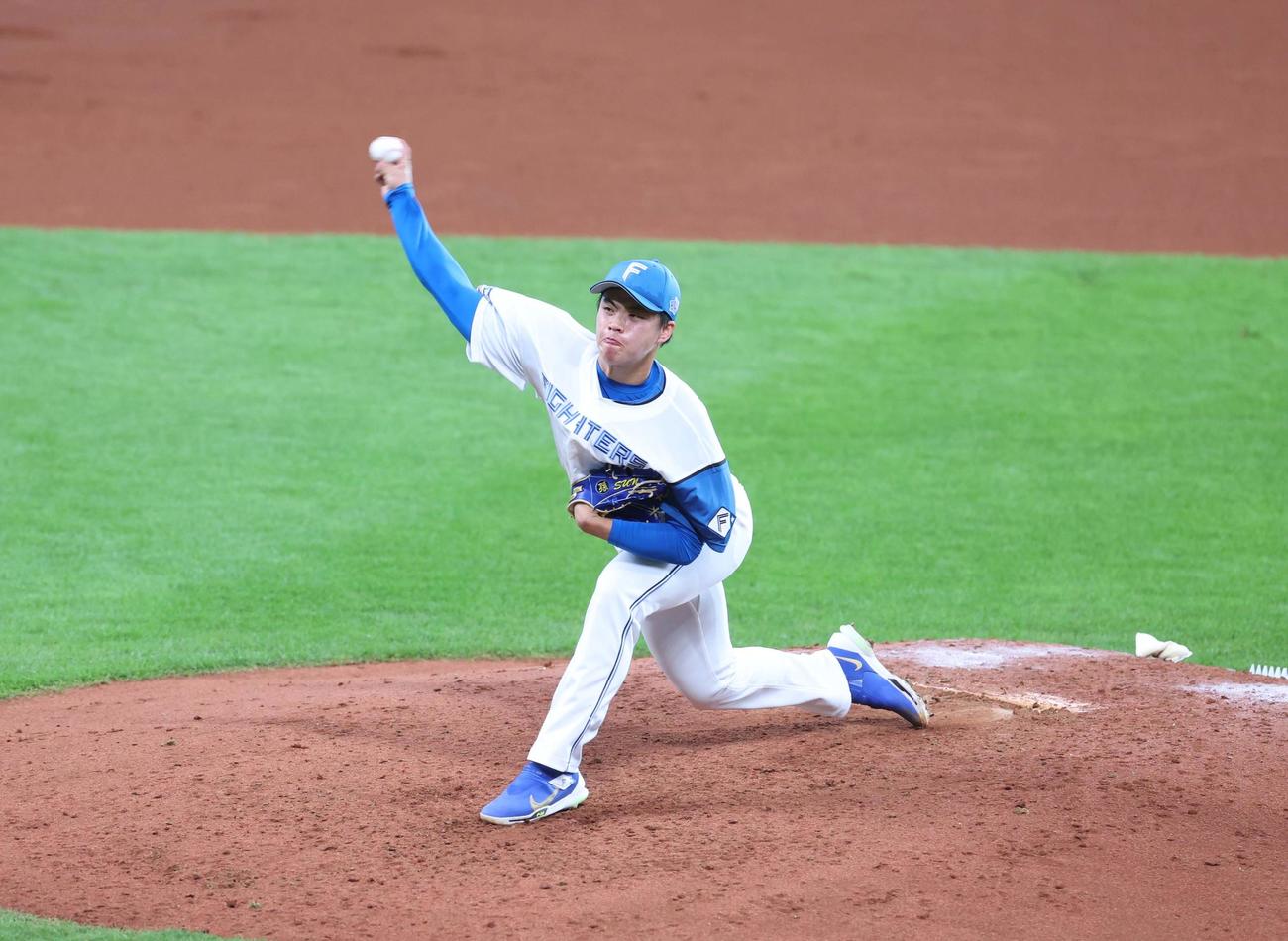 イースタン・リーグ　日本ハム対巨人　2回を投げ無安打に抑える孫易磊（撮影・黒川智章）