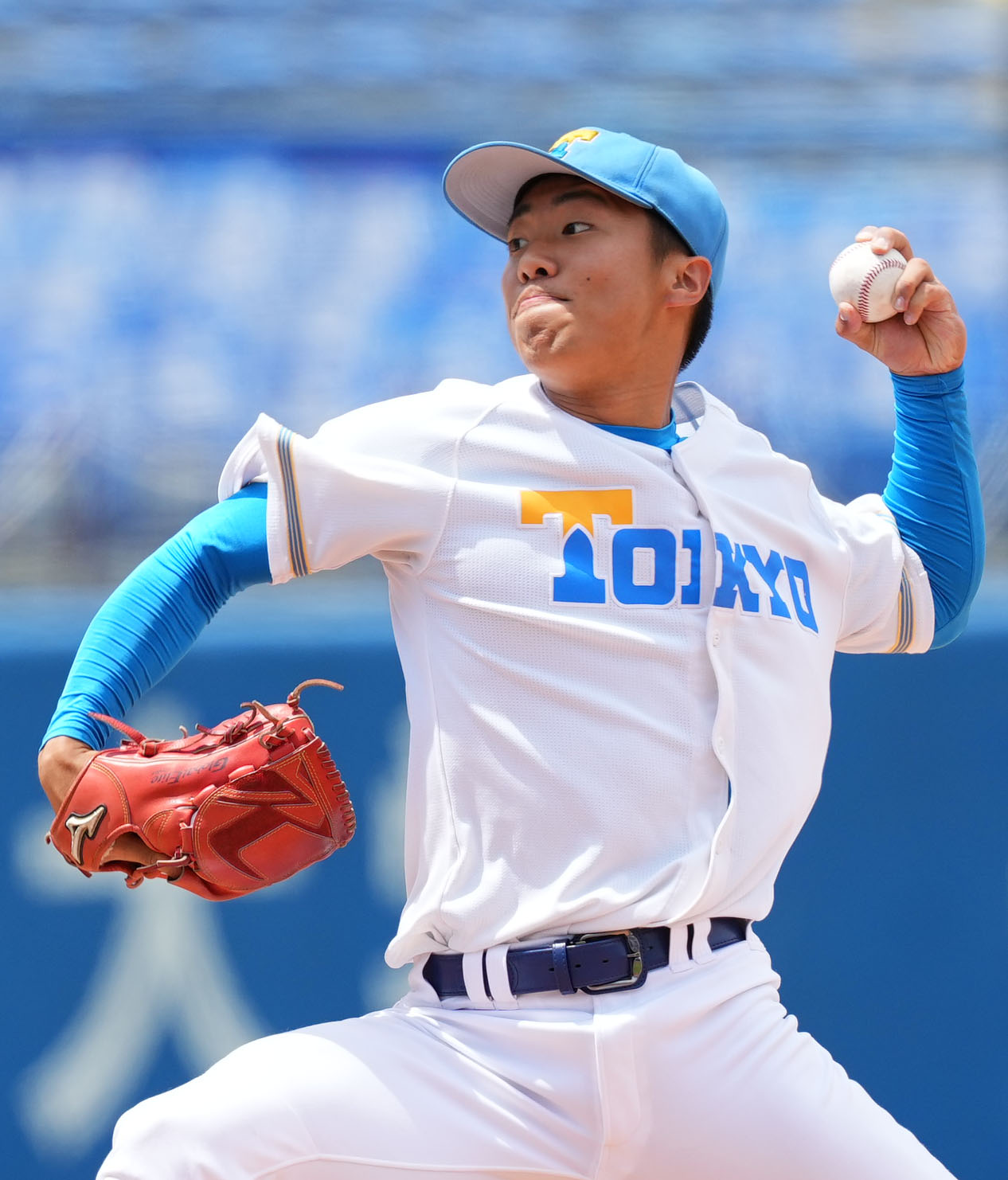 立大対東大　8回表から登板した東大・松本慎（撮影・横山健太）