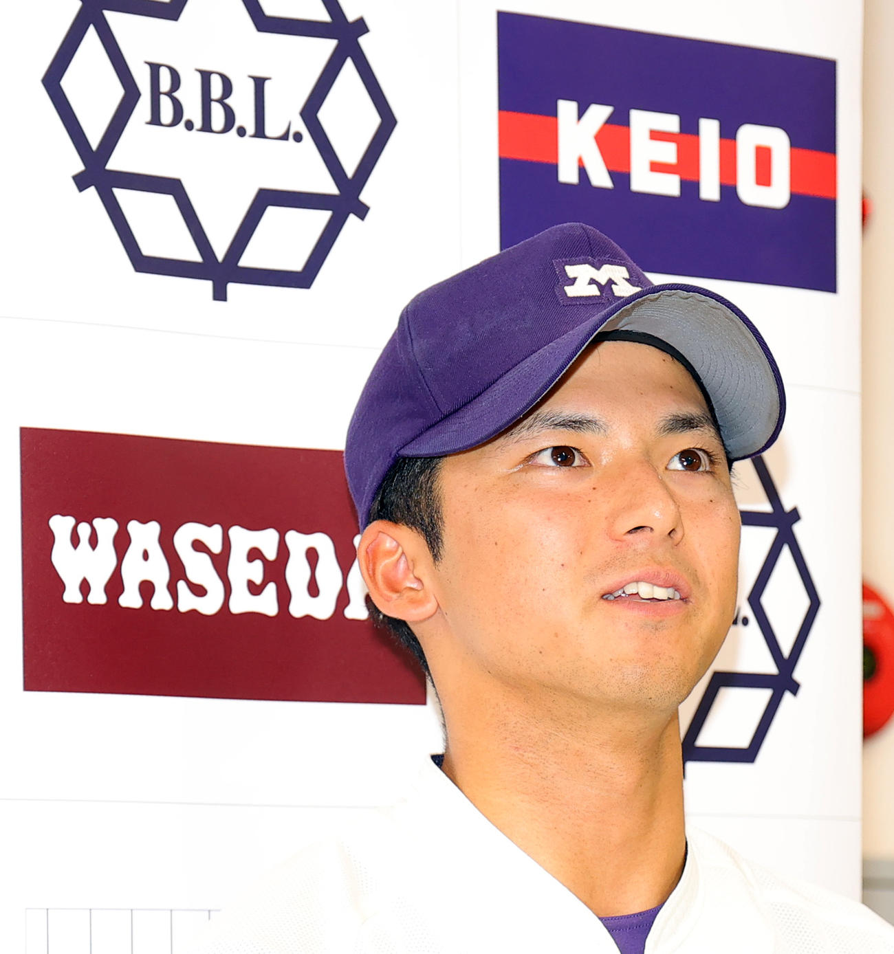 法大対明大　最終戦に勝利し、早大とともに優勝の可能性を残し会見する明大・宗山主将（撮影・野上伸悟）