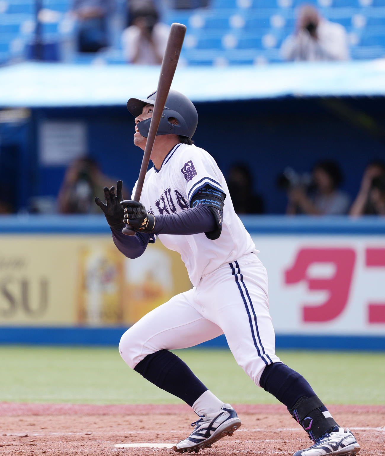 青学大対中大　2回裏中大1死、先制の左越え本塁打を放つ伊藤櫂（撮影・鈴木みどり）