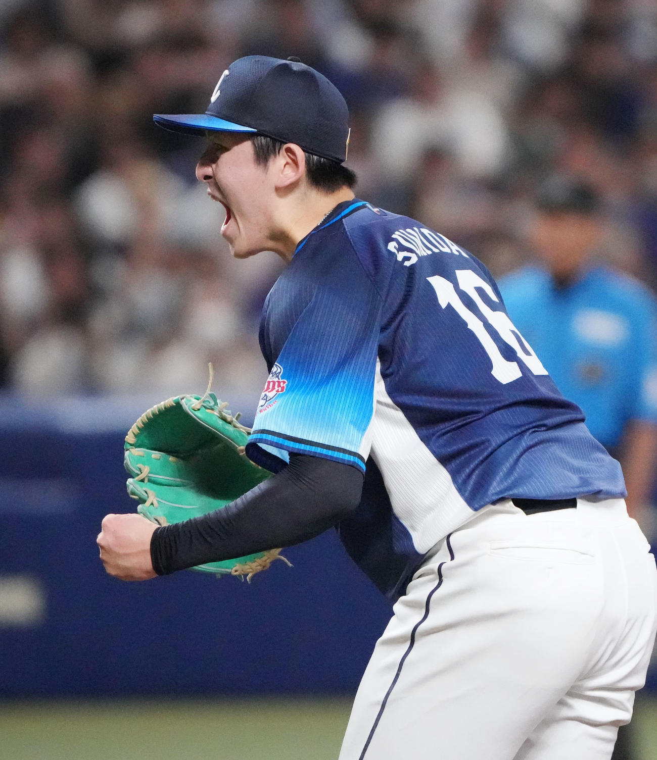 中日対西武　7回裏中日2死、細川を三振に仕留めほえる隅田（撮影・森本幸一）