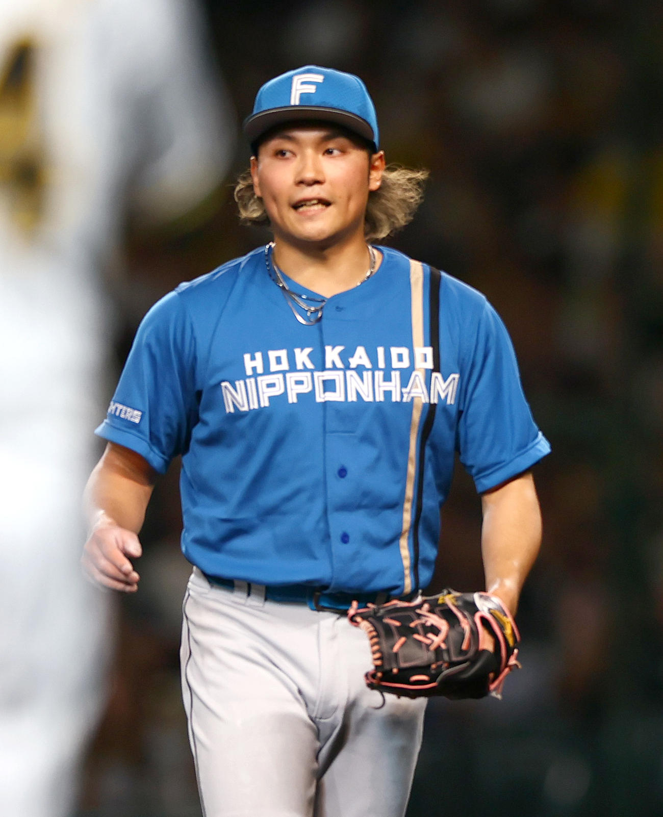 阪神対日本ハム　5回裏阪神2死二、三塁、伊藤は坂本を三ゴロに仕留める（撮影・上山淳一）