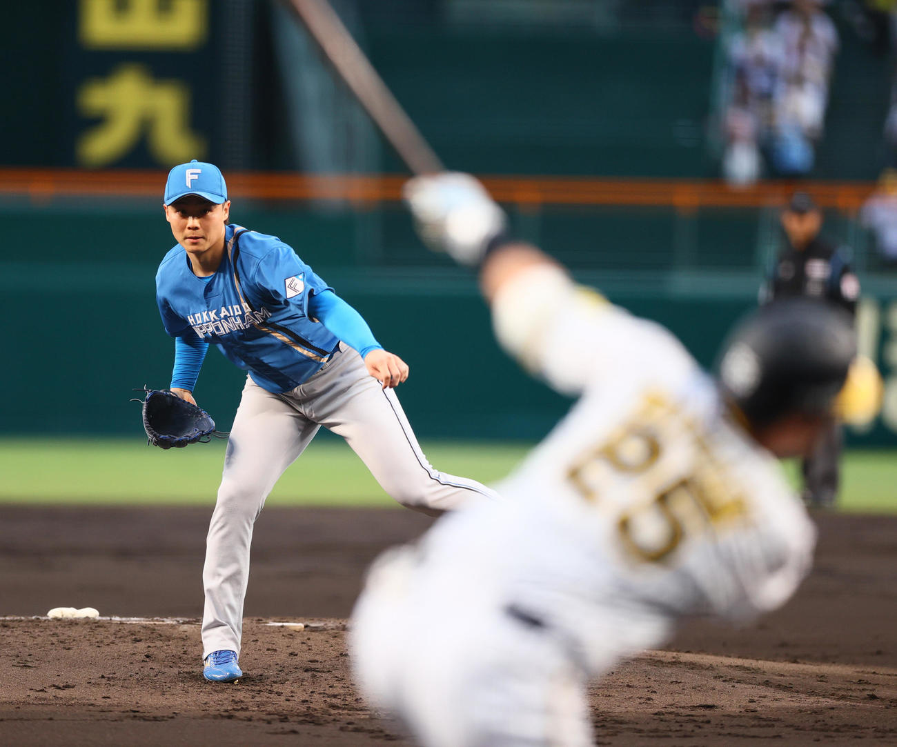 阪神対日本ハム　2回裏阪神無死、山崎は渡辺諒を空振り三振に仕留める（撮影・上山淳一）