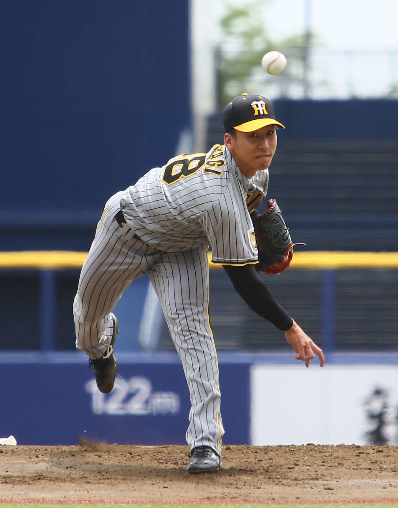 阪神対オイシックス　好投を演じた阪神・茨木投手