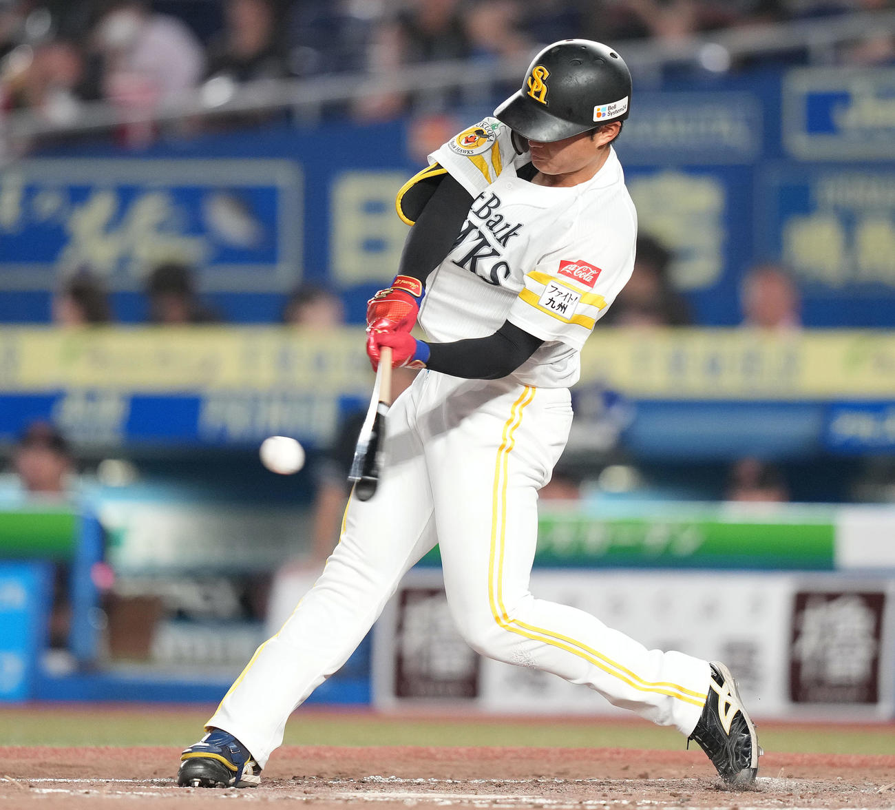 23年7月22日、ロッテ対ソフトバンク　5回表、右前にプロ初安打を放つソフトバンク生海