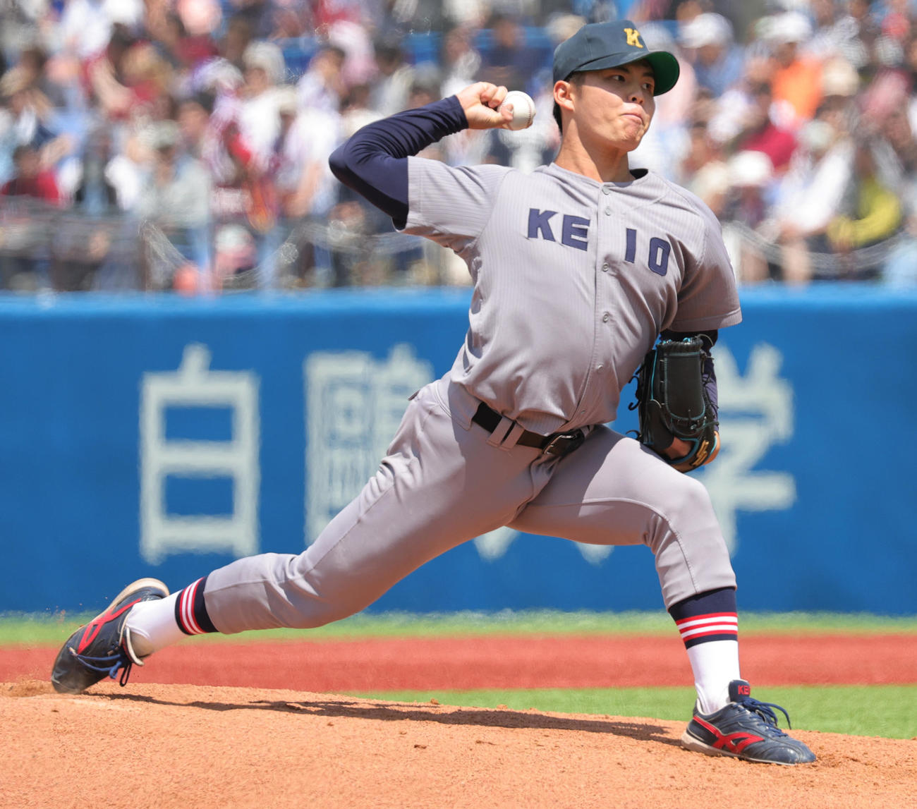 慶大対早大　慶大先発の外丸（撮影・野上伸悟）