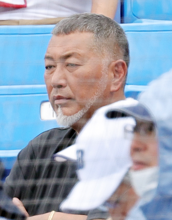 慶大対早大　観戦する清原和博氏（撮影・野上伸悟）