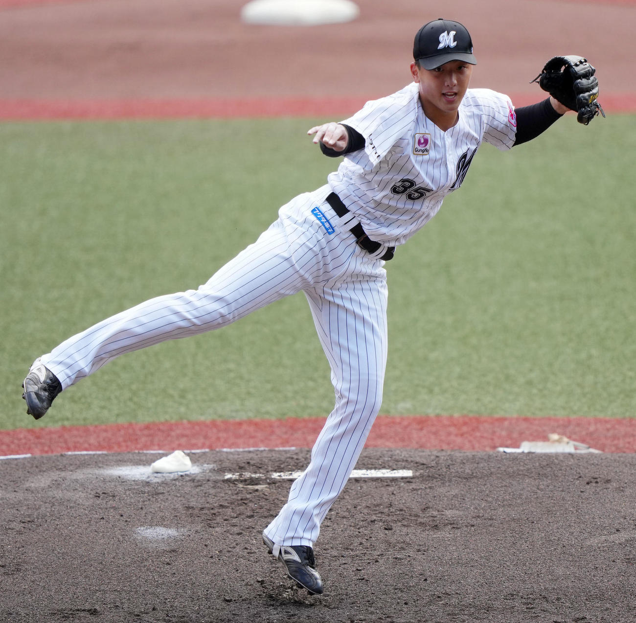 ロッテ対阪神　力投するロッテ先発の田中晴（撮影・横山健太）