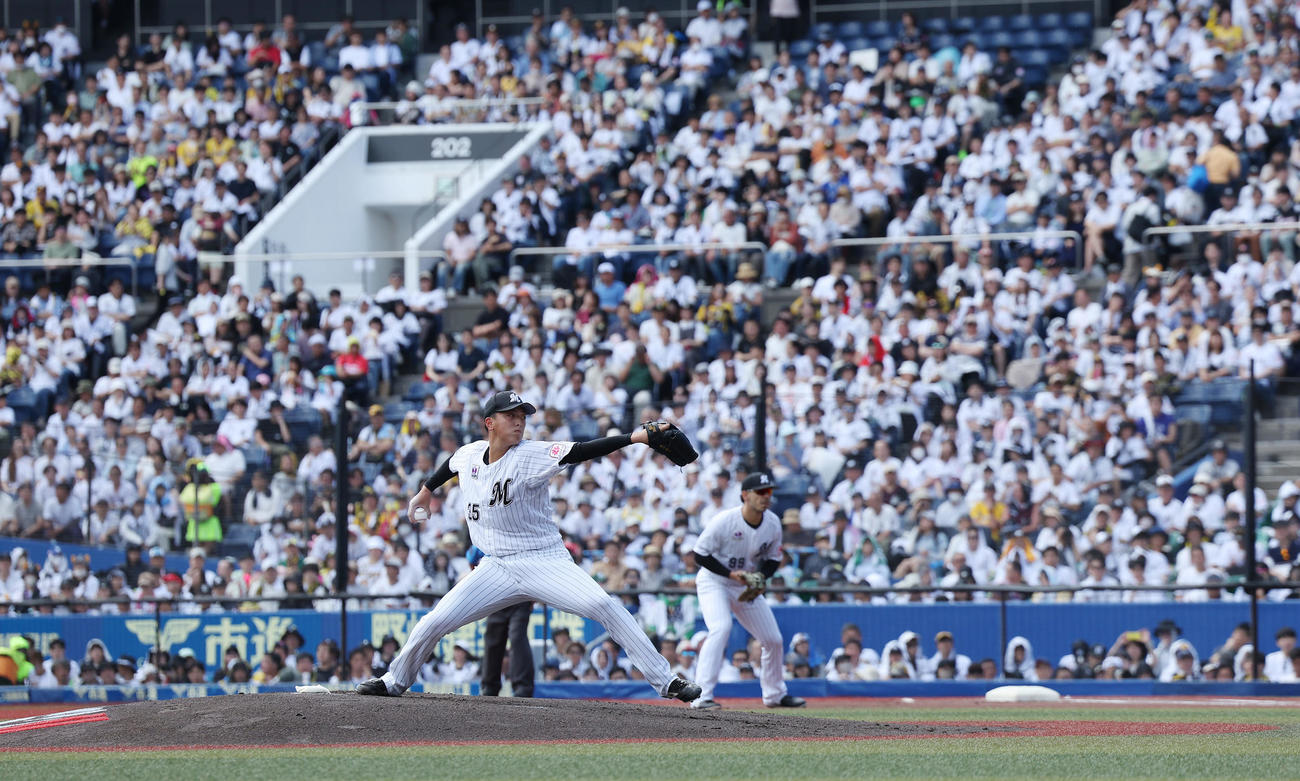 ロッテ対阪神　力投するロッテ先発の田中晴（撮影・前田充）