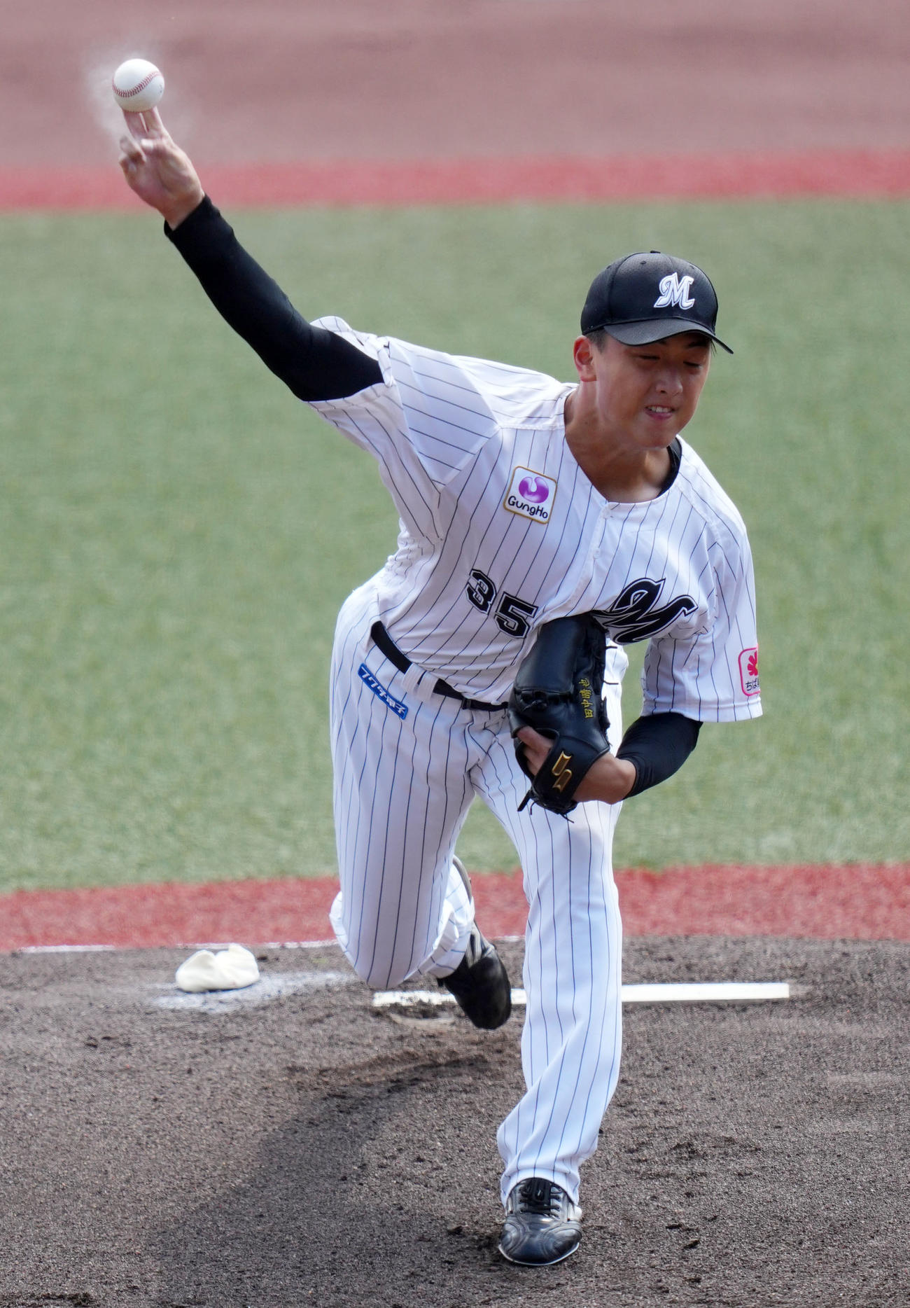 ロッテ対阪神　力投するロッテ先発の田中晴（撮影・横山健太）