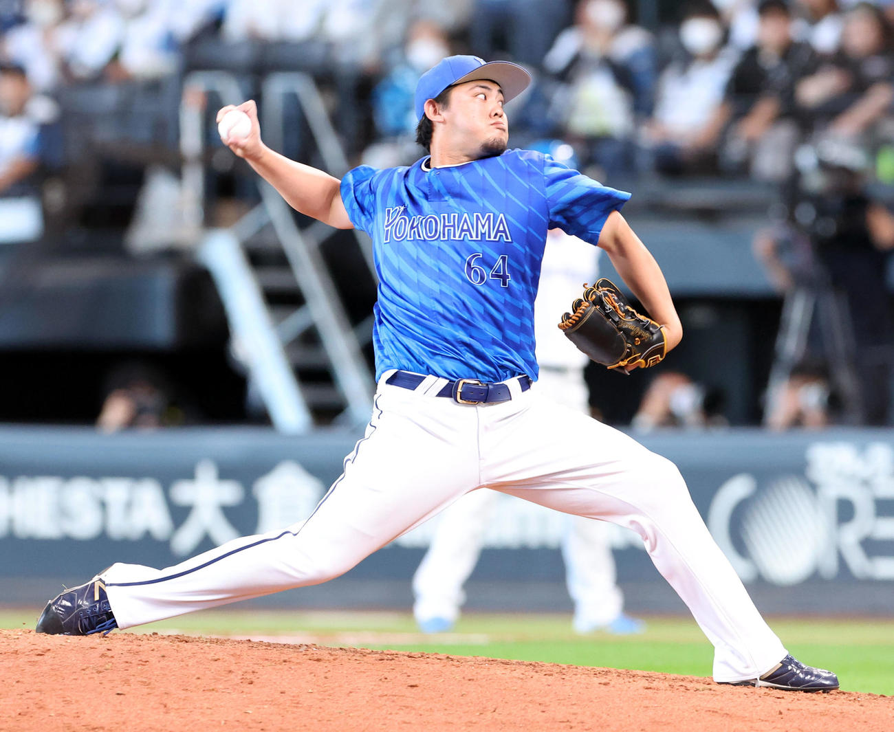 日本ハム対DeNA DeNA4番手の中川虎（撮影・佐藤翔太）